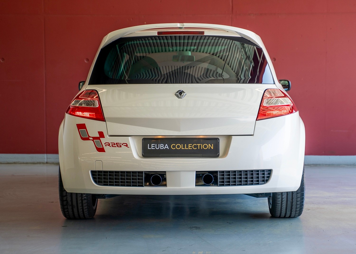 RENAULT Megane 2.0 16V Turbo R26.R (2nd hand Swiss car, fantastic condition, 1st paint, 1 of 450, factory tires)-image-3