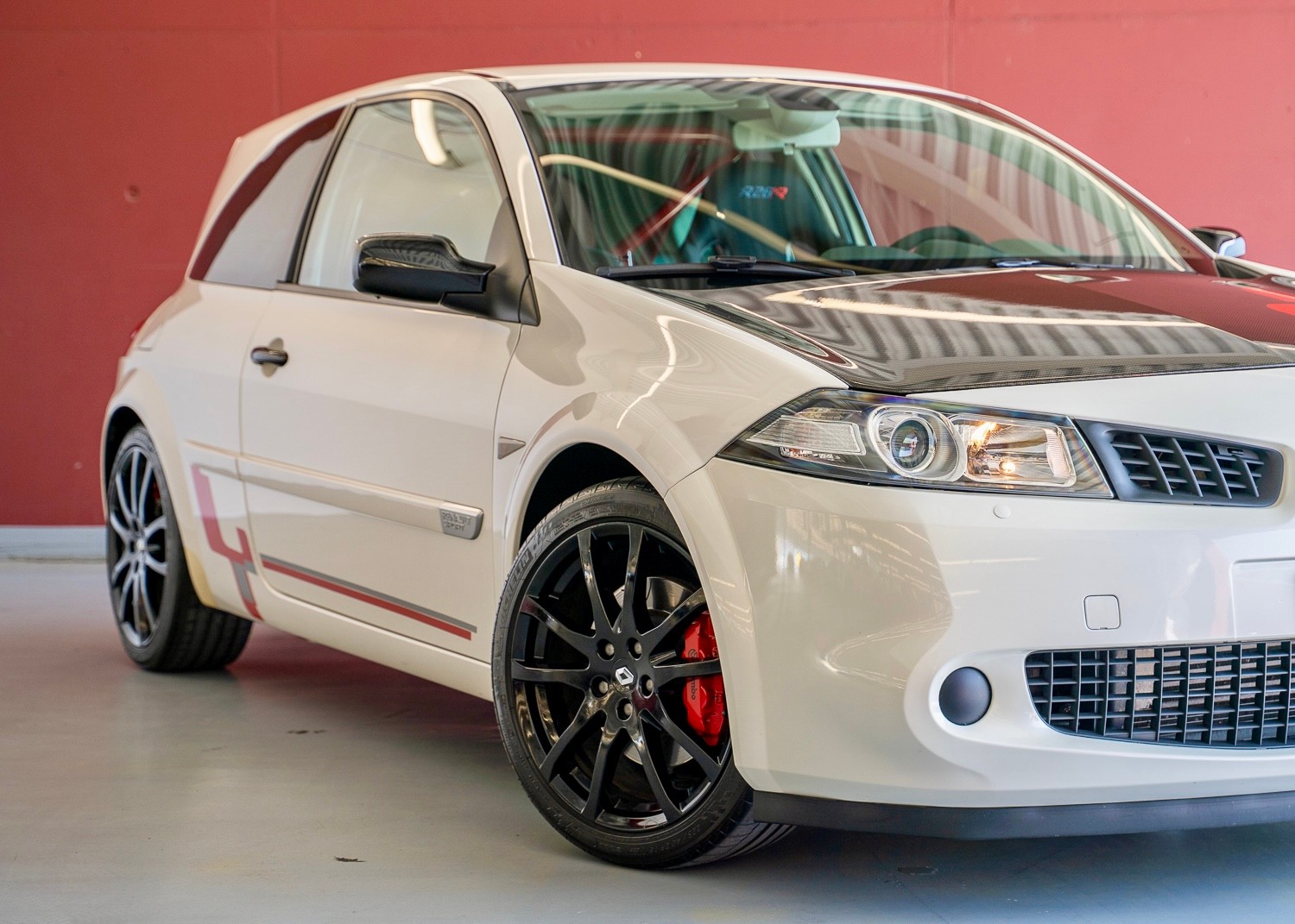 RENAULT Megane 2.0 16V Turbo R26.R (2nd hand Swiss car, fantastic condition, 1st paint, 1 of 450, factory tires)-image-9