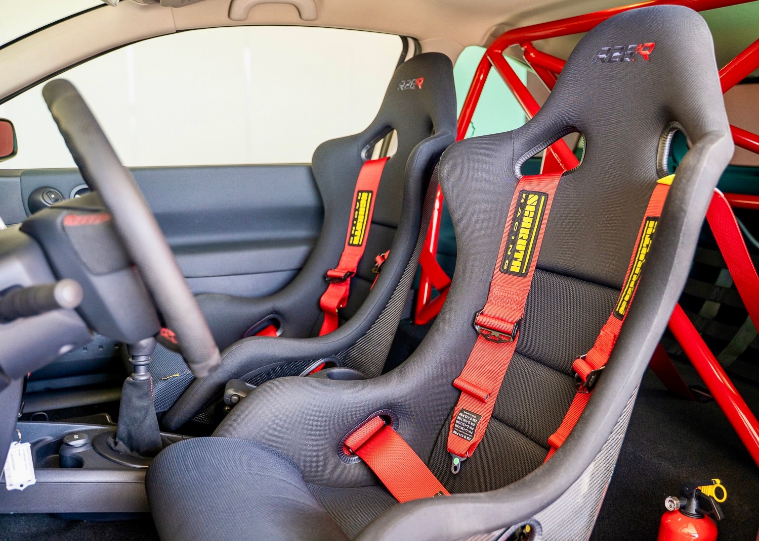 RENAULT Megane 2.0 16V Turbo R26.R (2nd hand Swiss car, fantastic condition, 1st paint, 1 of 450, factory tires)-image-19