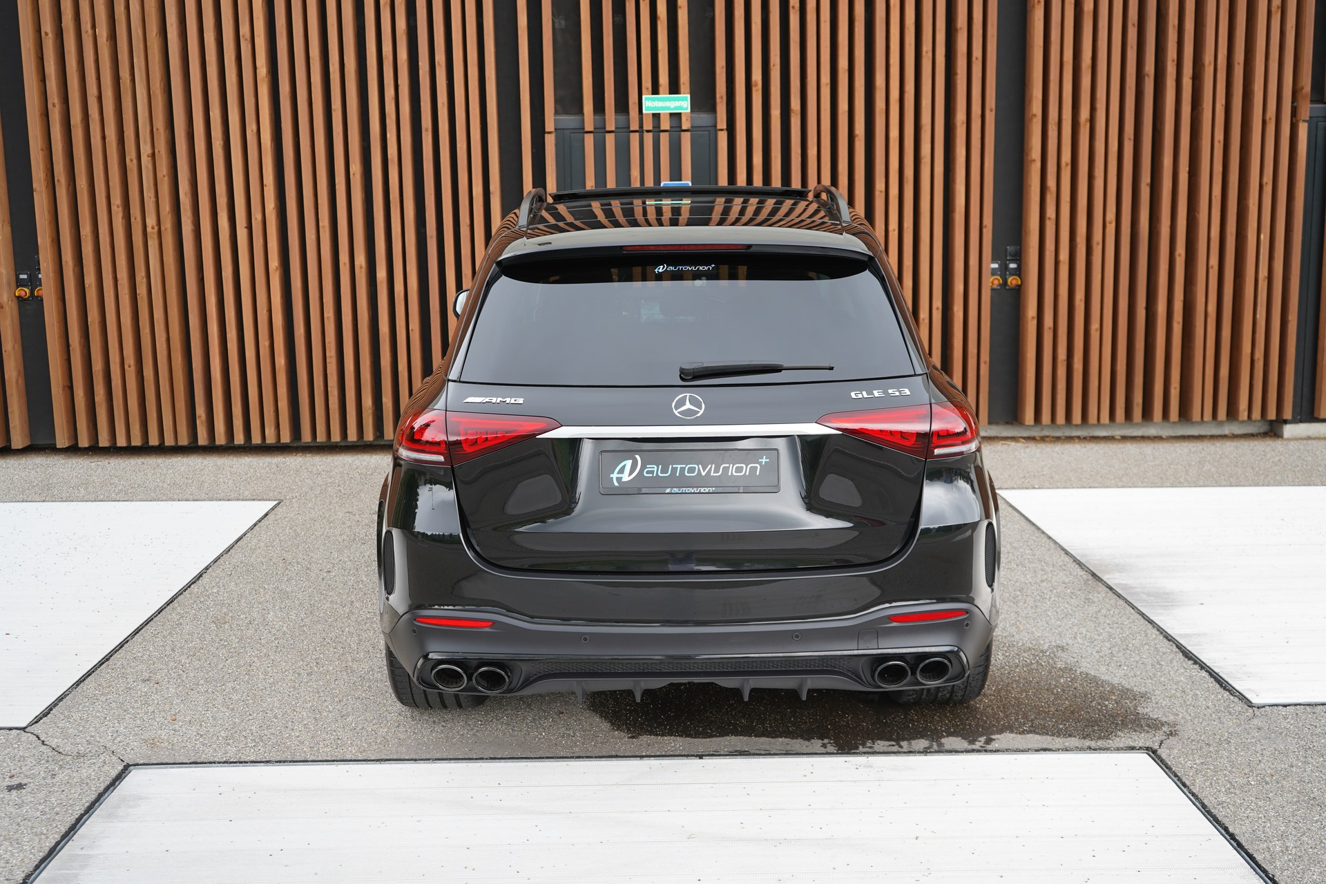 MERCEDES-BENZ GLE 53 AMG 4MATIC+ BLACK 9G-SPEEDSHIFT l 435 PS-image-12