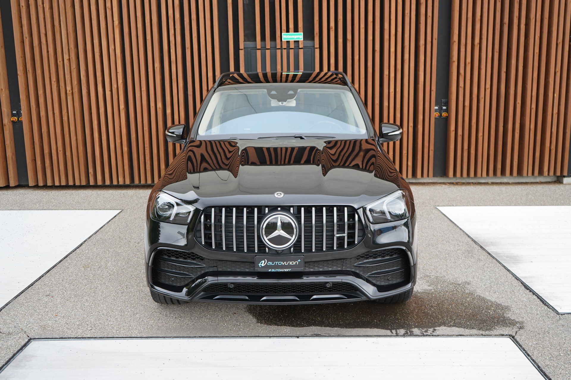 MERCEDES-BENZ GLE 53 AMG 4MATIC+ BLACK 9G-SPEEDSHIFT l 435 PS-image-10