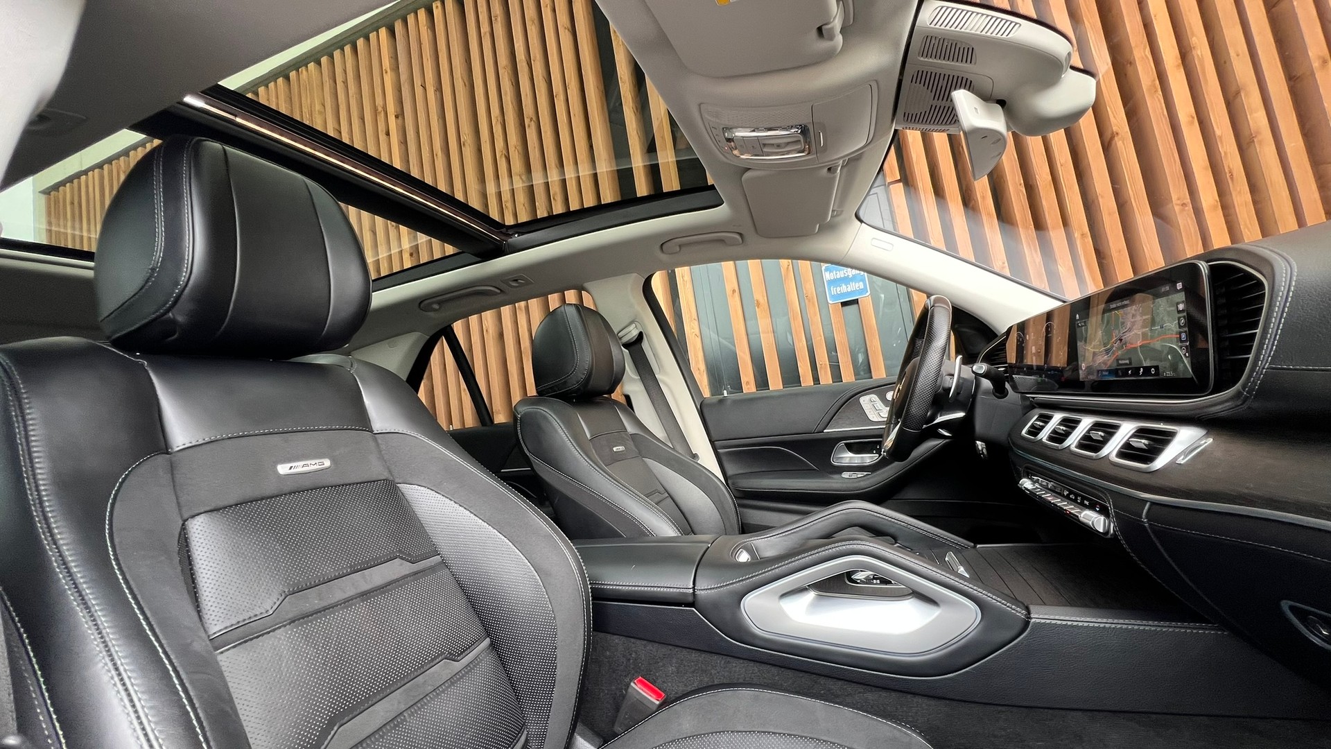MERCEDES-BENZ GLE 53 AMG 4MATIC+ BLACK 9G-SPEEDSHIFT l 435 PS-image-20