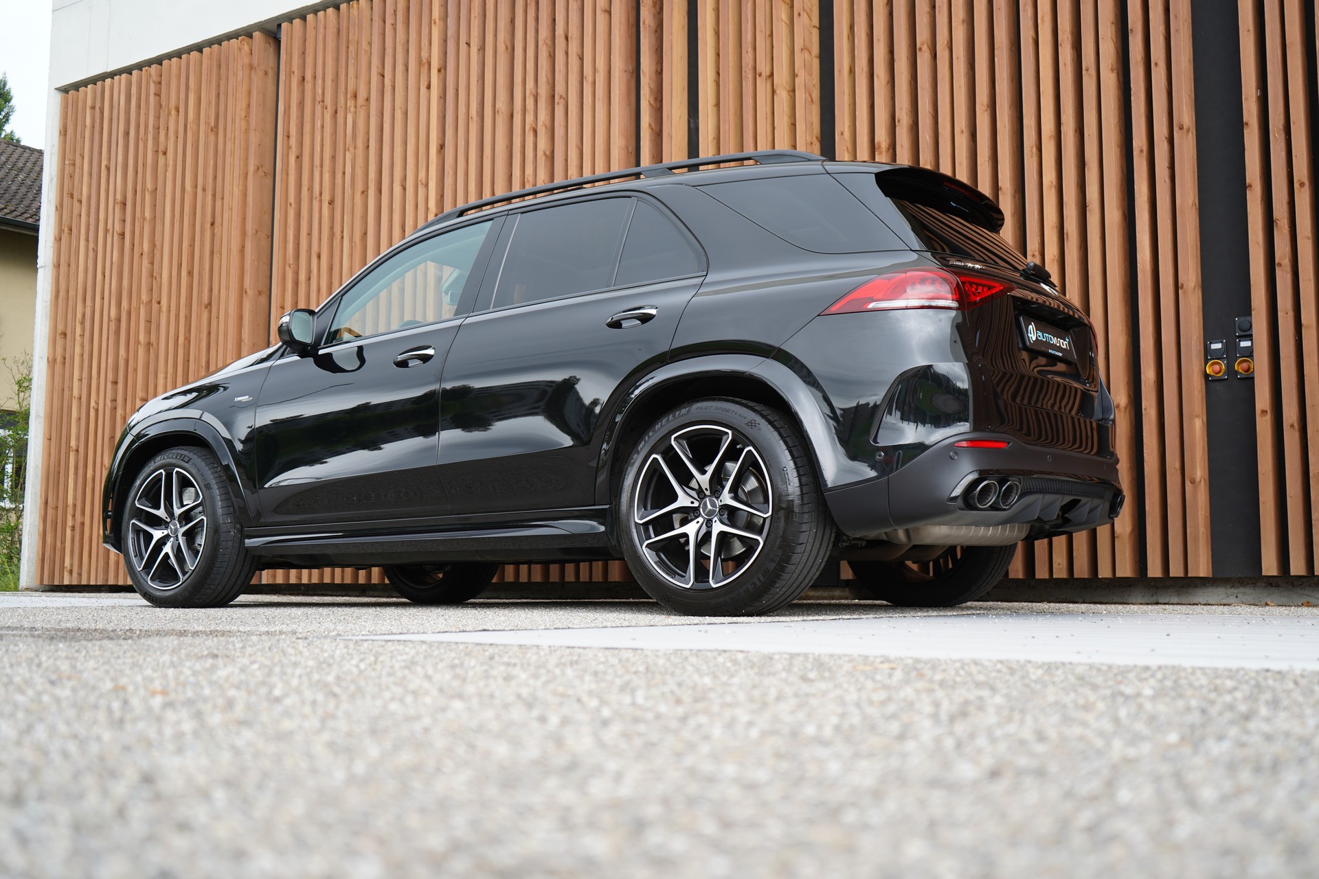 MERCEDES-BENZ GLE 53 AMG 4MATIC+ BLACK 9G-SPEEDSHIFT l 435 PS-image-5