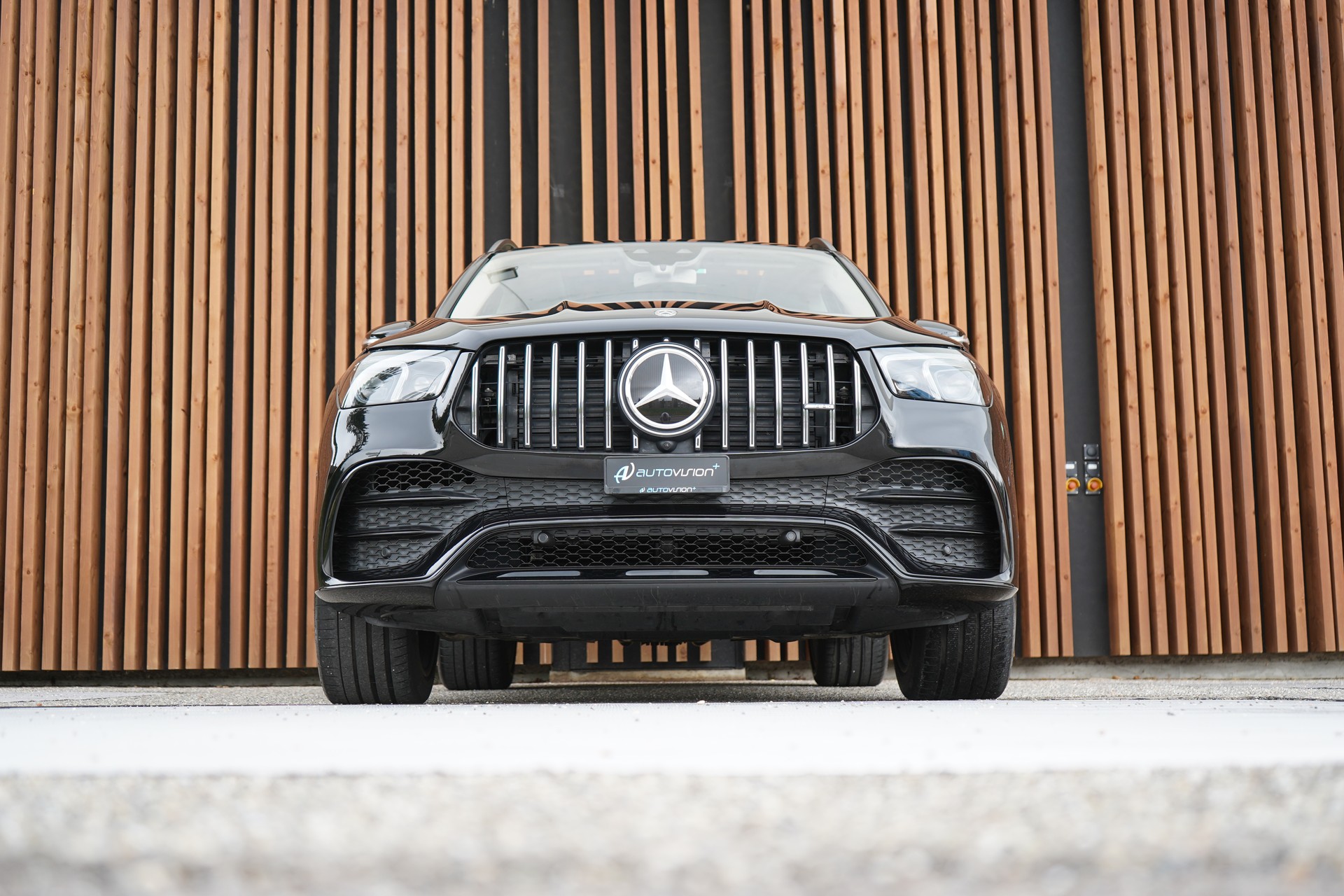 MERCEDES-BENZ GLE 53 AMG 4MATIC+ BLACK 9G-SPEEDSHIFT l 435 PS-image-11