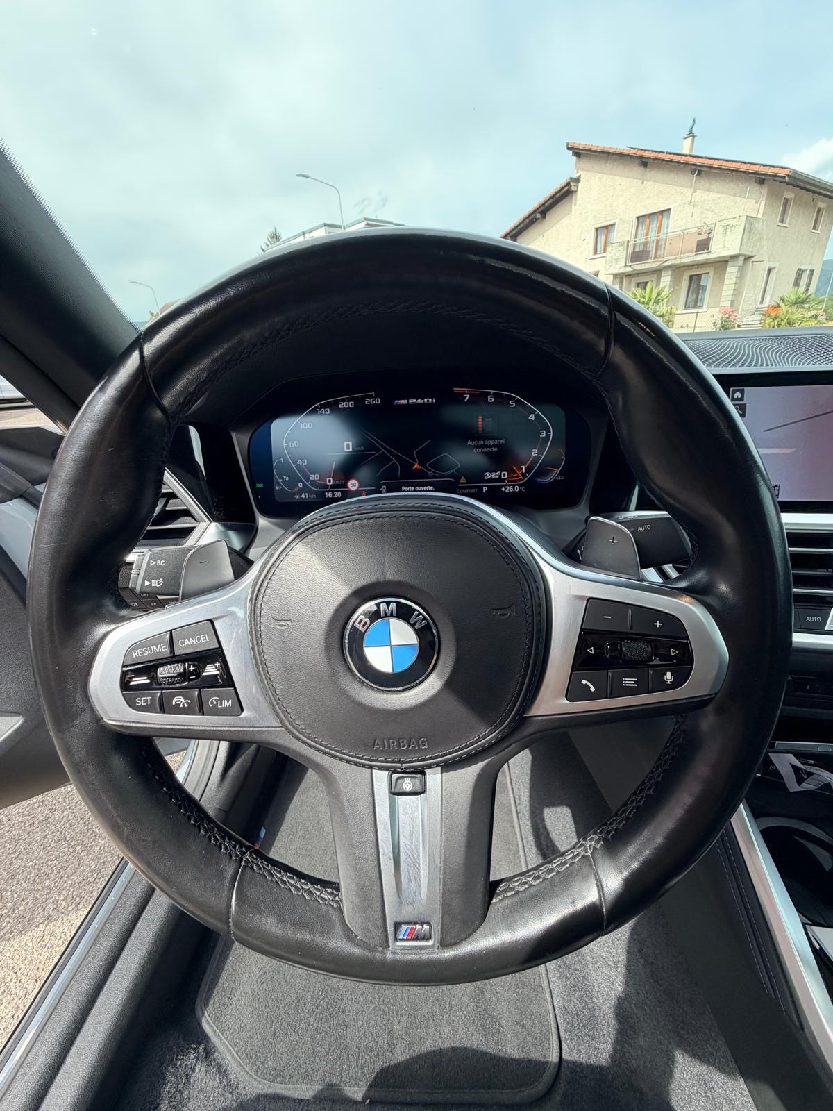 BMW M240i xDrive Steptronic-image-9