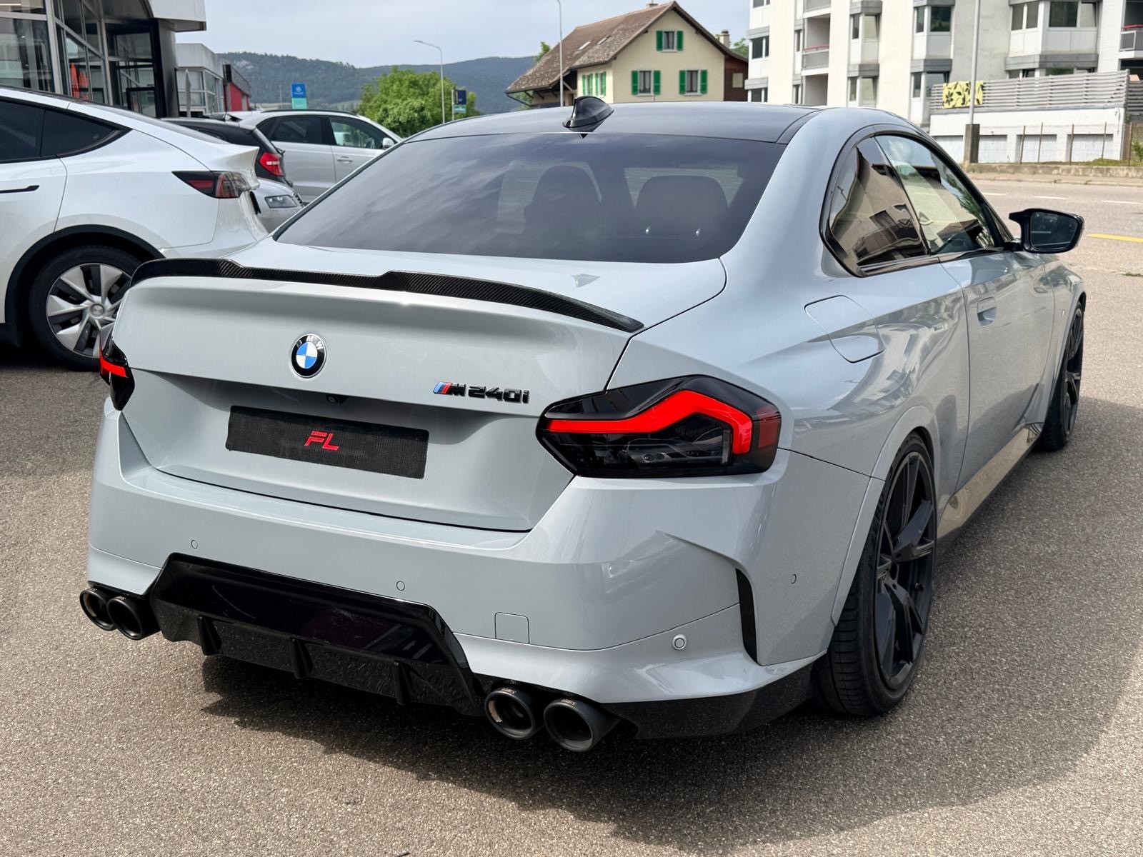 BMW M240i xDrive Steptronic-image-3
