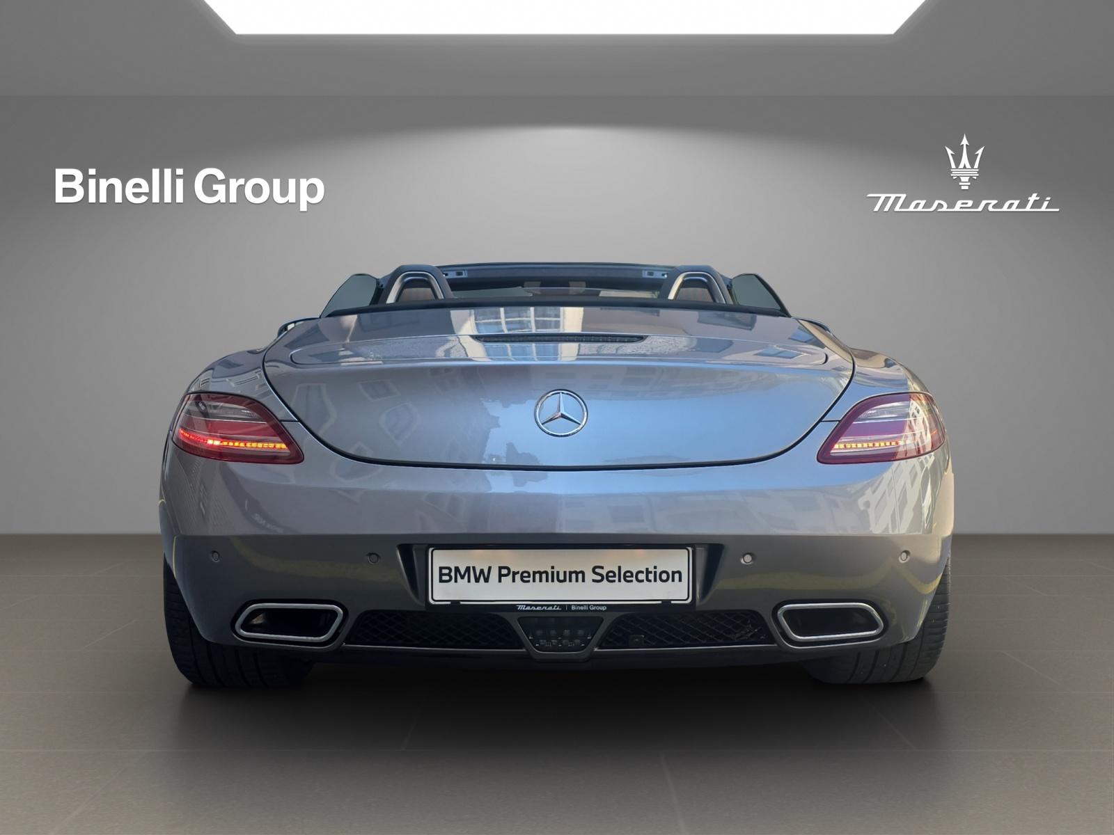 MERCEDES-BENZ SLS AMG Roadster-showroom-element-3