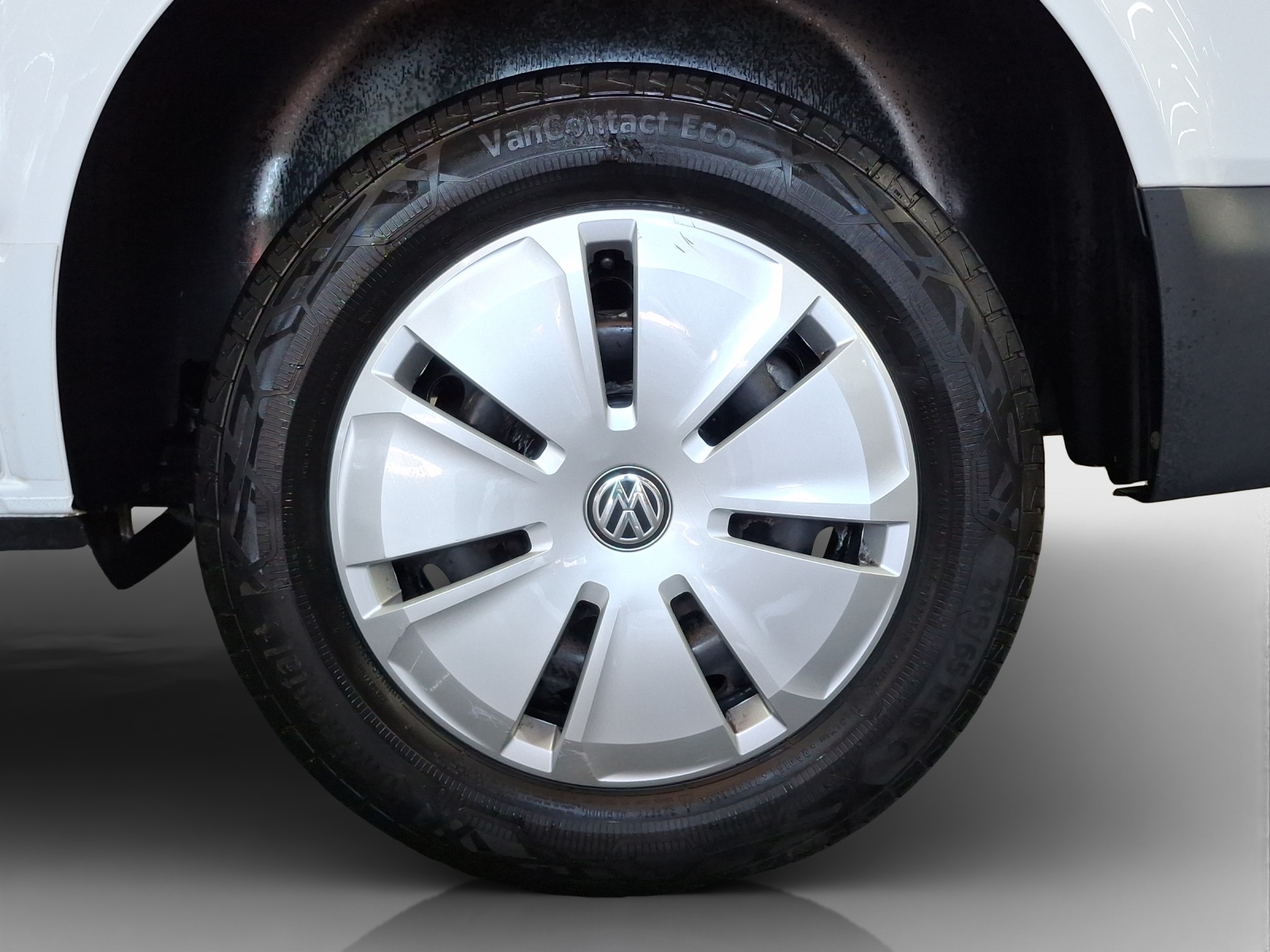 VW T6.1 2.0 TDI-image-13