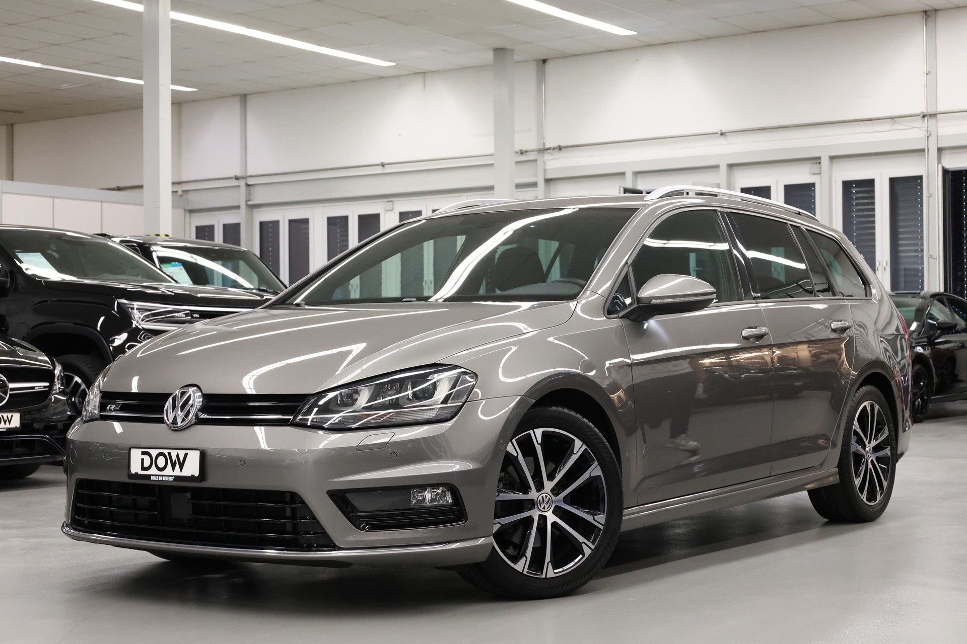 VW Golf VII Variant 1.6 TDI R-Line Allstar Comfortline 4m