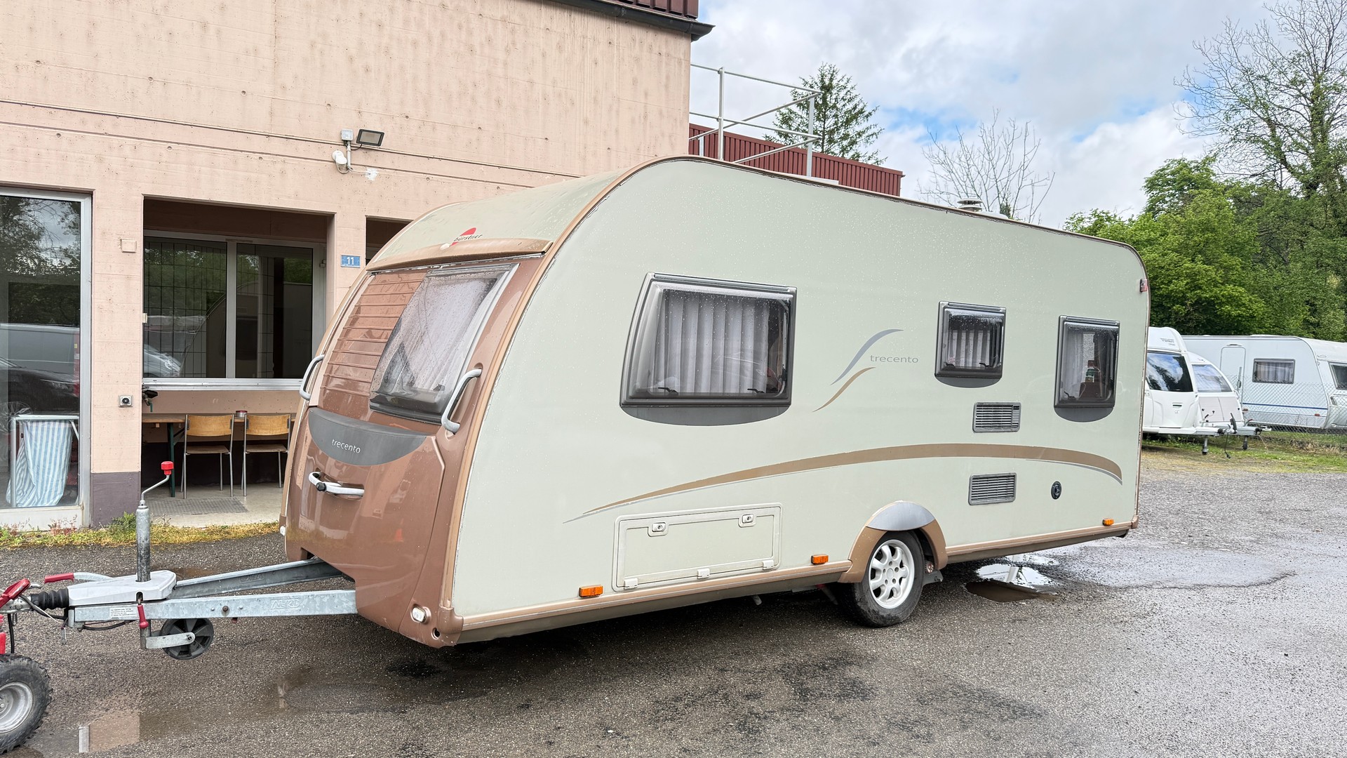 BÜRSTNER Bürstner Trecento 460 TS – frisch ab MFK & Gasprüfu-showroom-element-1