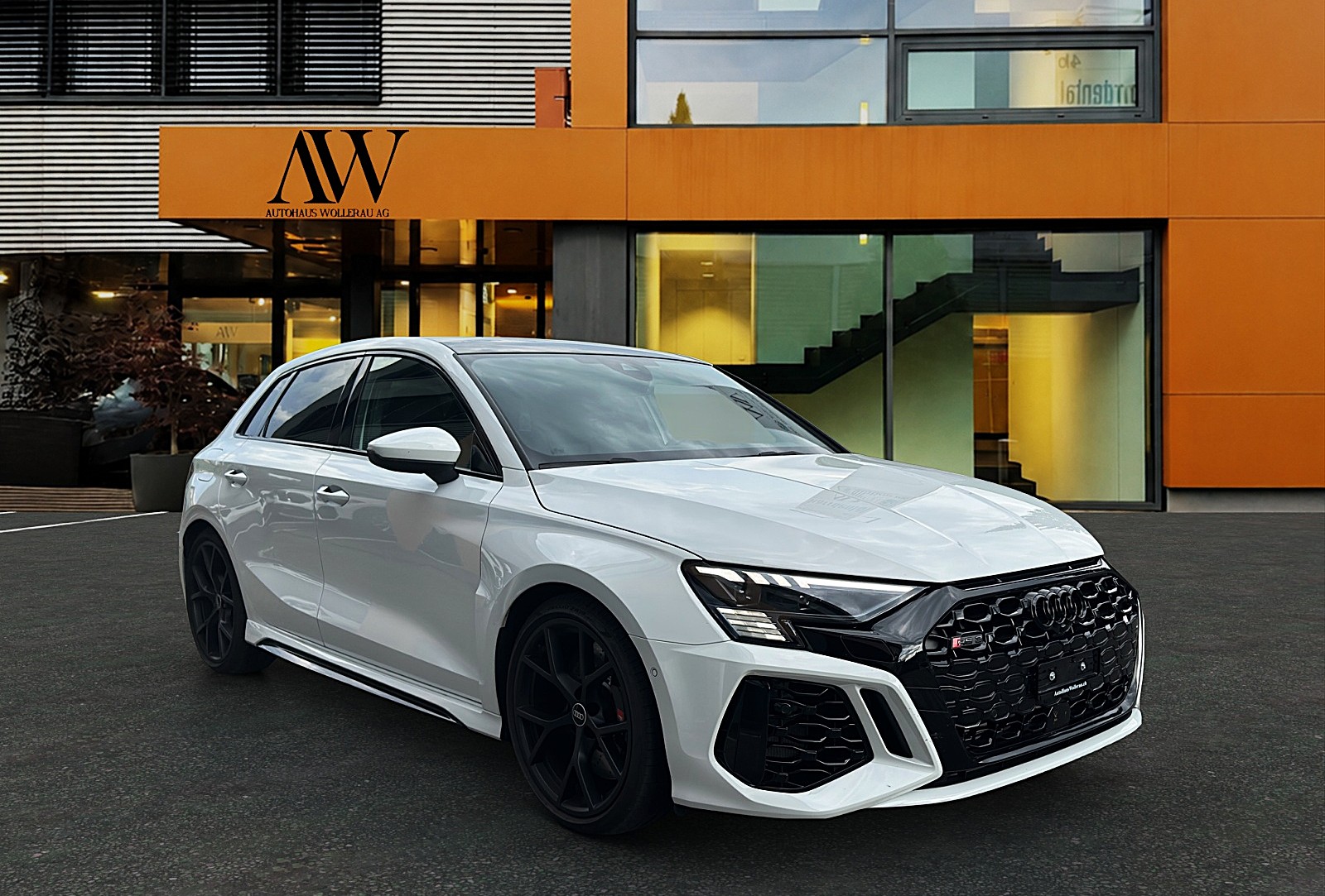 AUDI RS3 Sportback 2.5 TFSI Quattro S-Tronic / CH-Fahrzeug mit Gratis Service-showroom-element-3