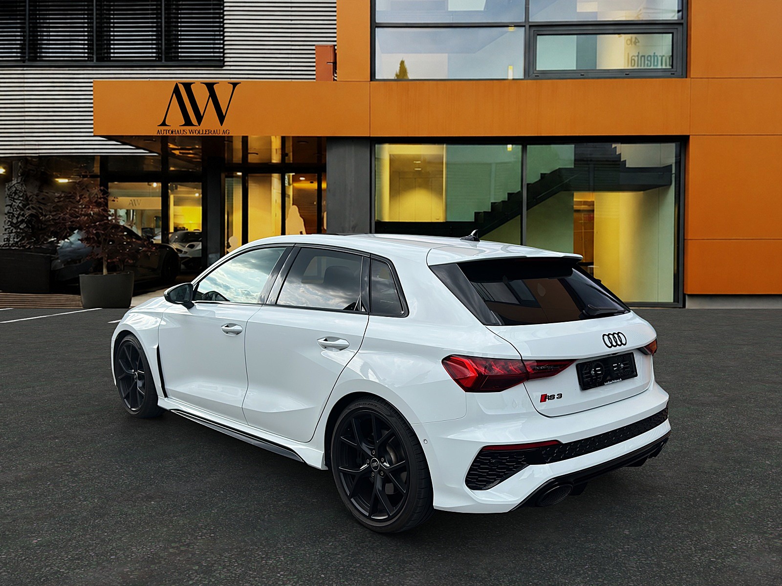AUDI RS3 Sportback 2.5 TFSI Quattro S-Tronic / CH-Fahrzeug mit Gratis Service-image-4