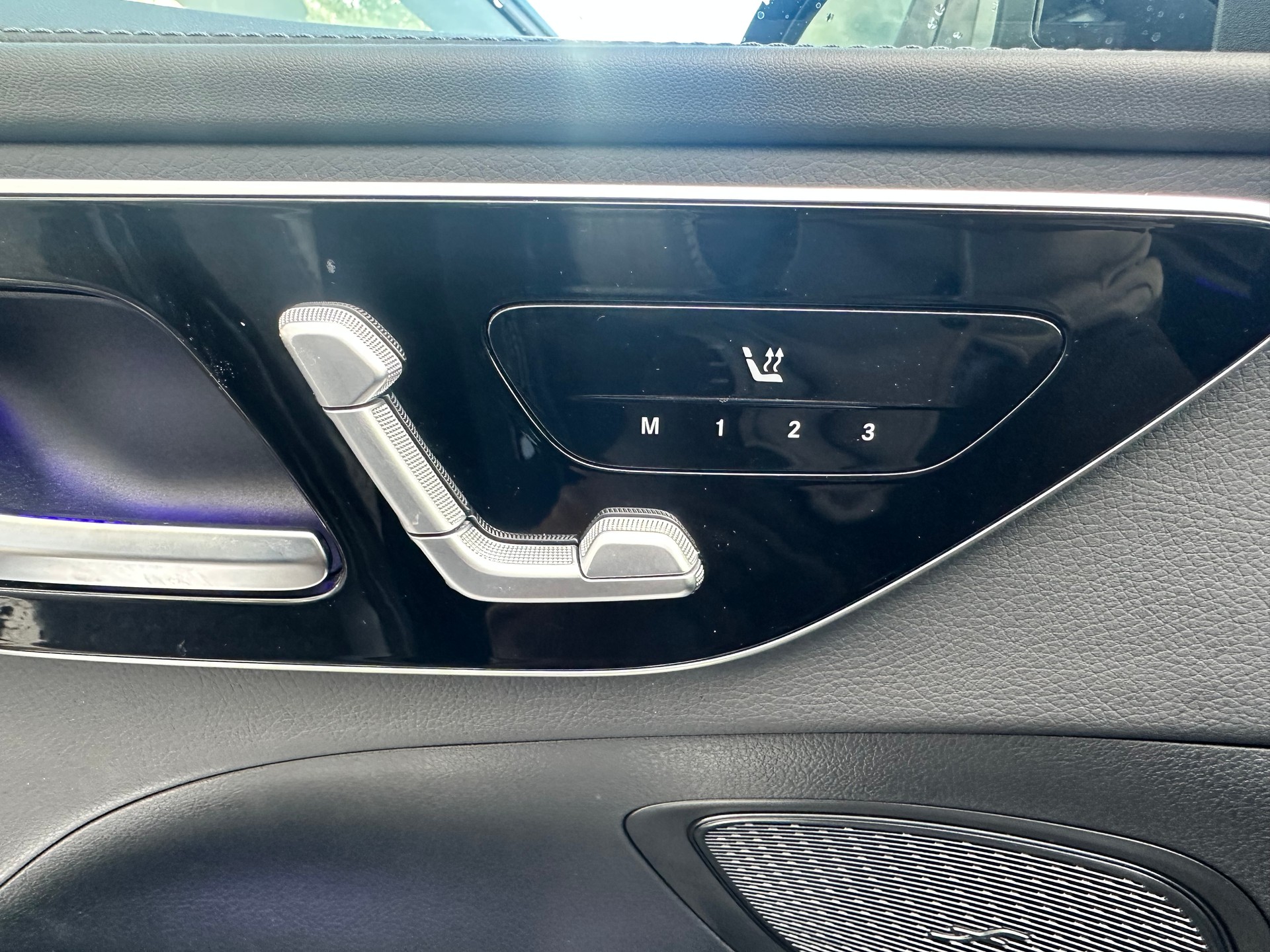 MERCEDES-BENZ C 200 AMG Line 4Matic-image-11