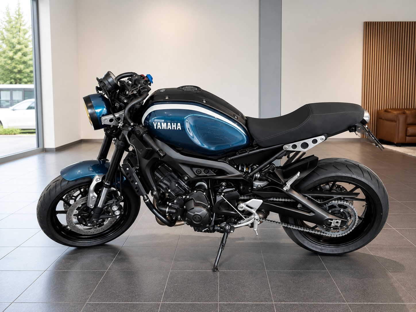 YAMAHA XSR 900-image-0