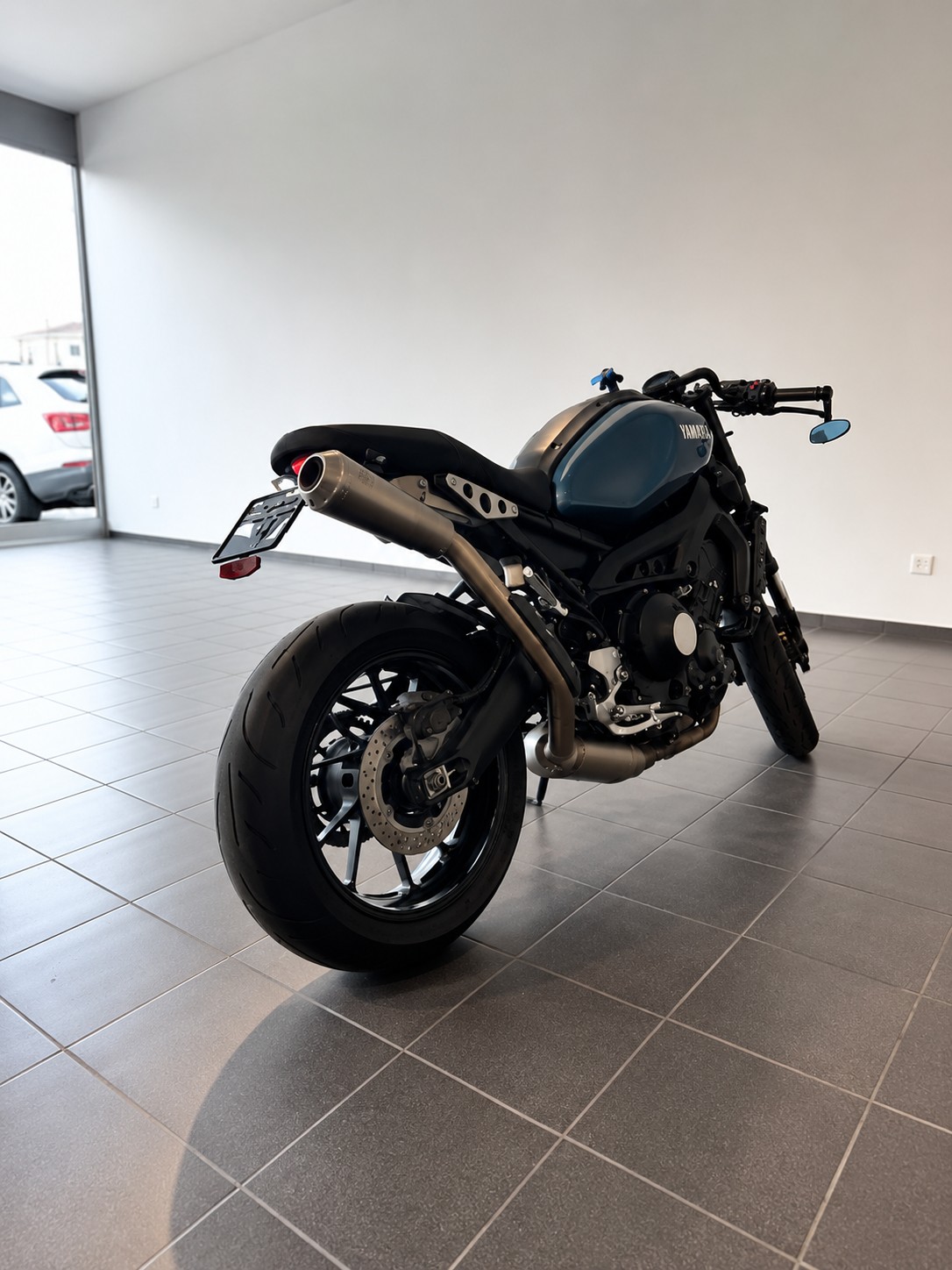 YAMAHA XSR 900-image-3