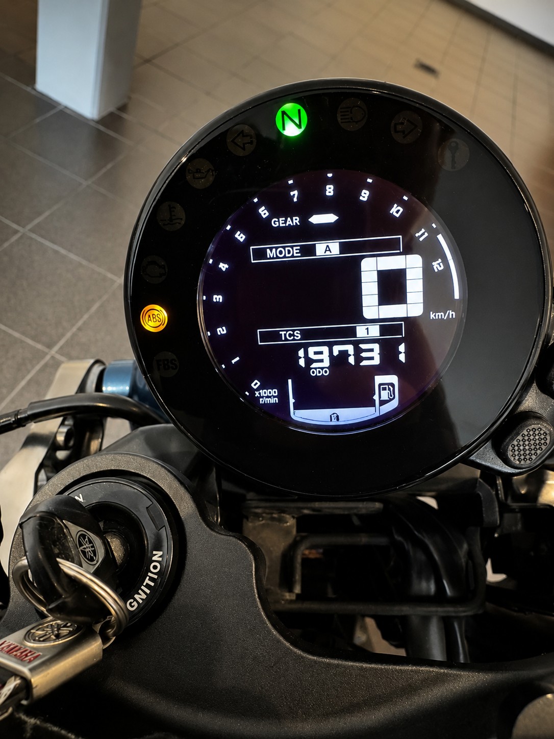 YAMAHA XSR 900-image-5