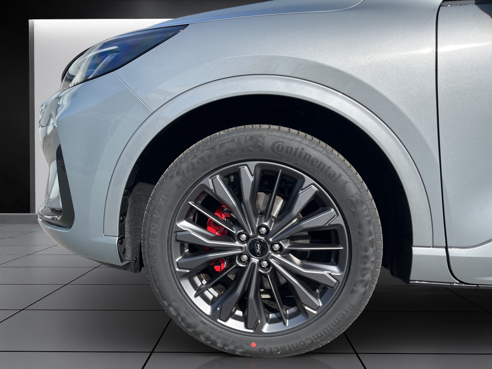 FORD Kuga 2.5 FHEV Sound Edition 4WD-image-6