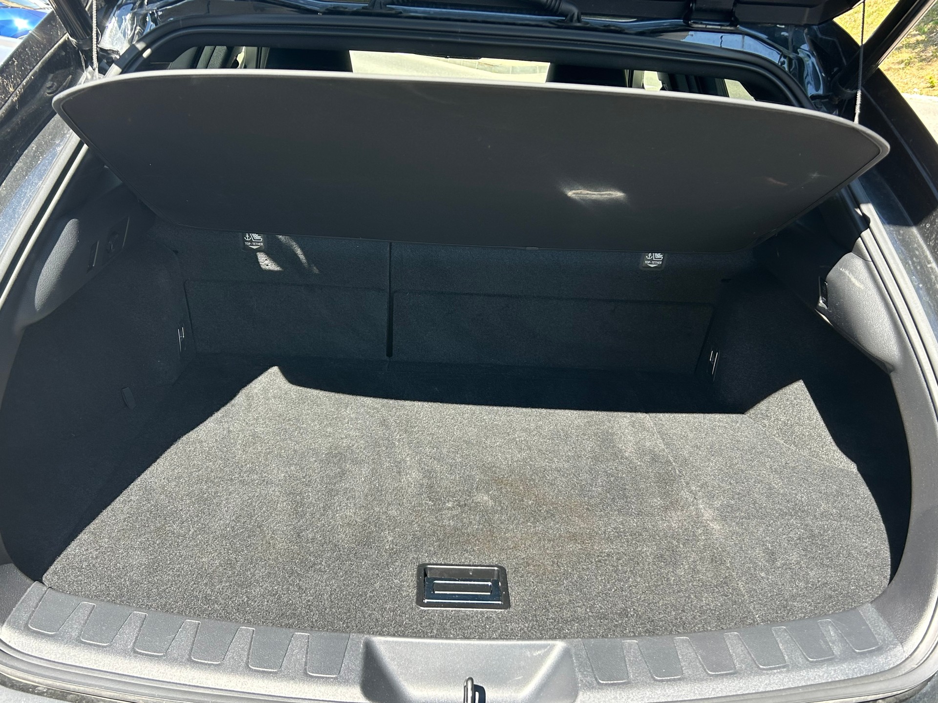 LEXUS UX 250h Excellence AWD Automatic-image-6