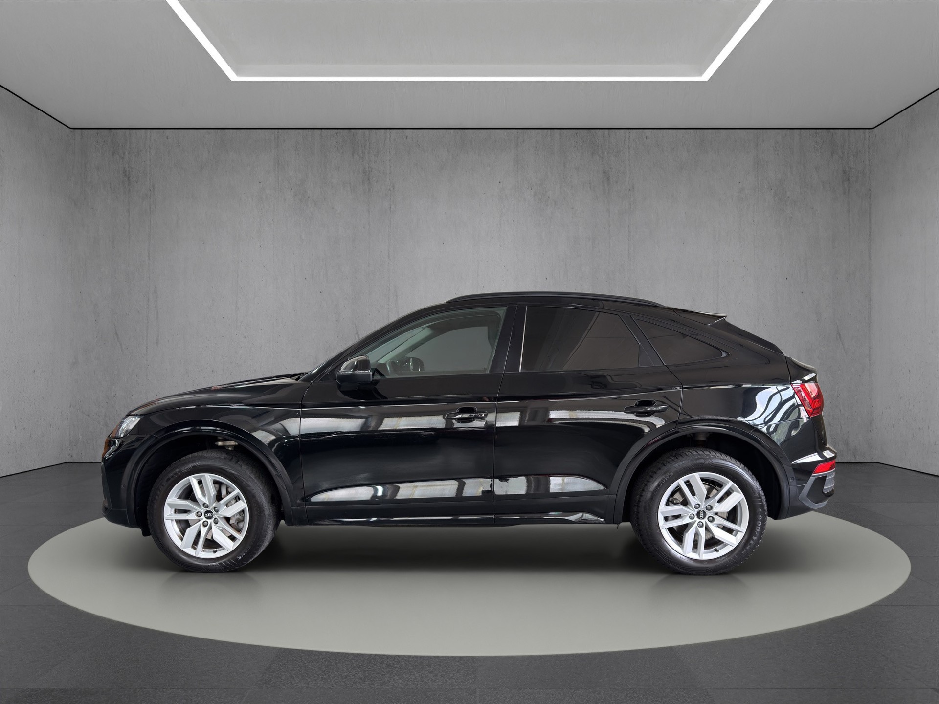 AUDI Q5 Sportback 40 TDI Quattro advanced S-tronic "AHK-Pano-Leder-Matrix-360°Kamera"-showroom-element-2