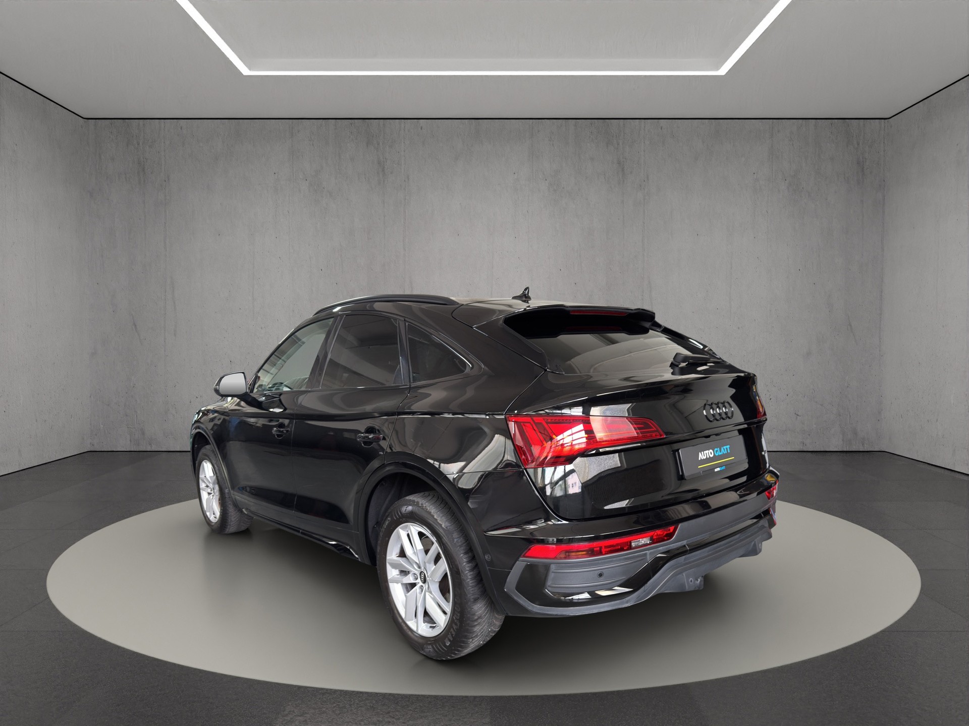 AUDI Q5 Sportback 40 TDI Quattro advanced S-tronic "AHK-Pano-Leder-Matrix-360°Kamera"-image-4