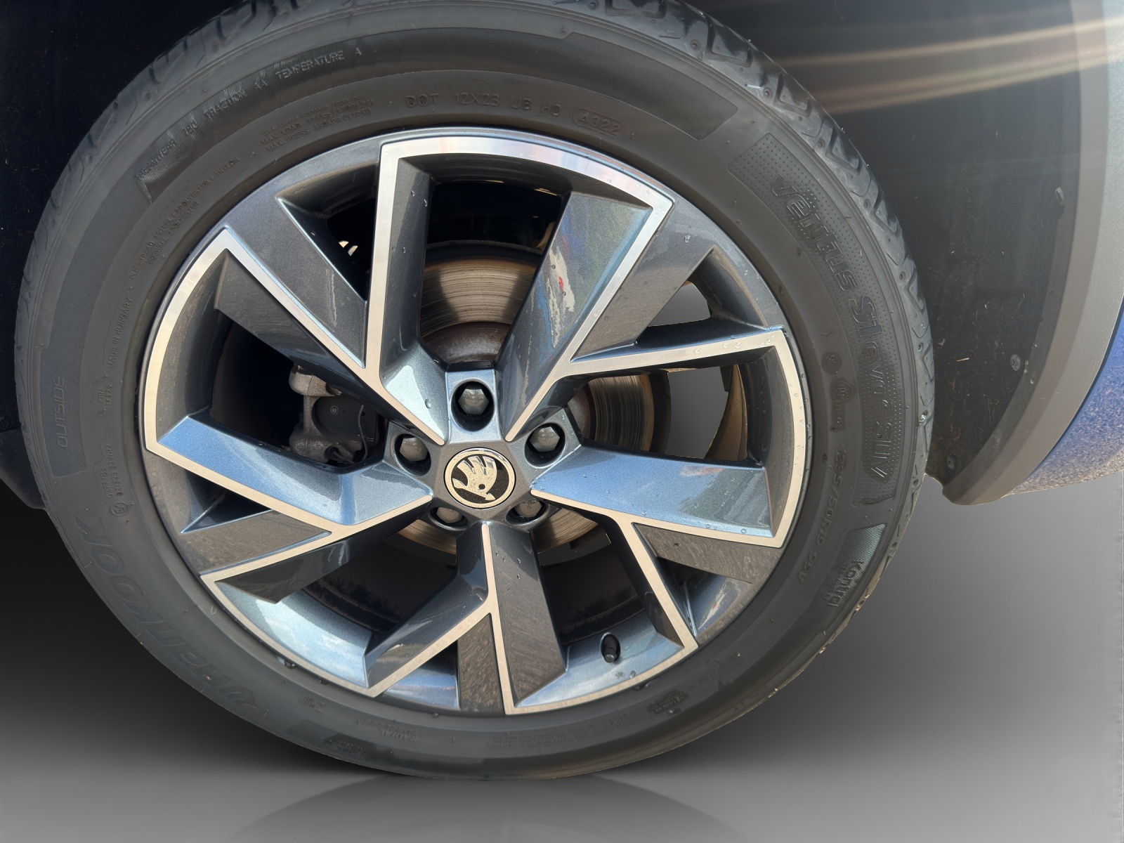 SKODA Kodiaq 2.0 TSI 4x4 SportLine-image-15