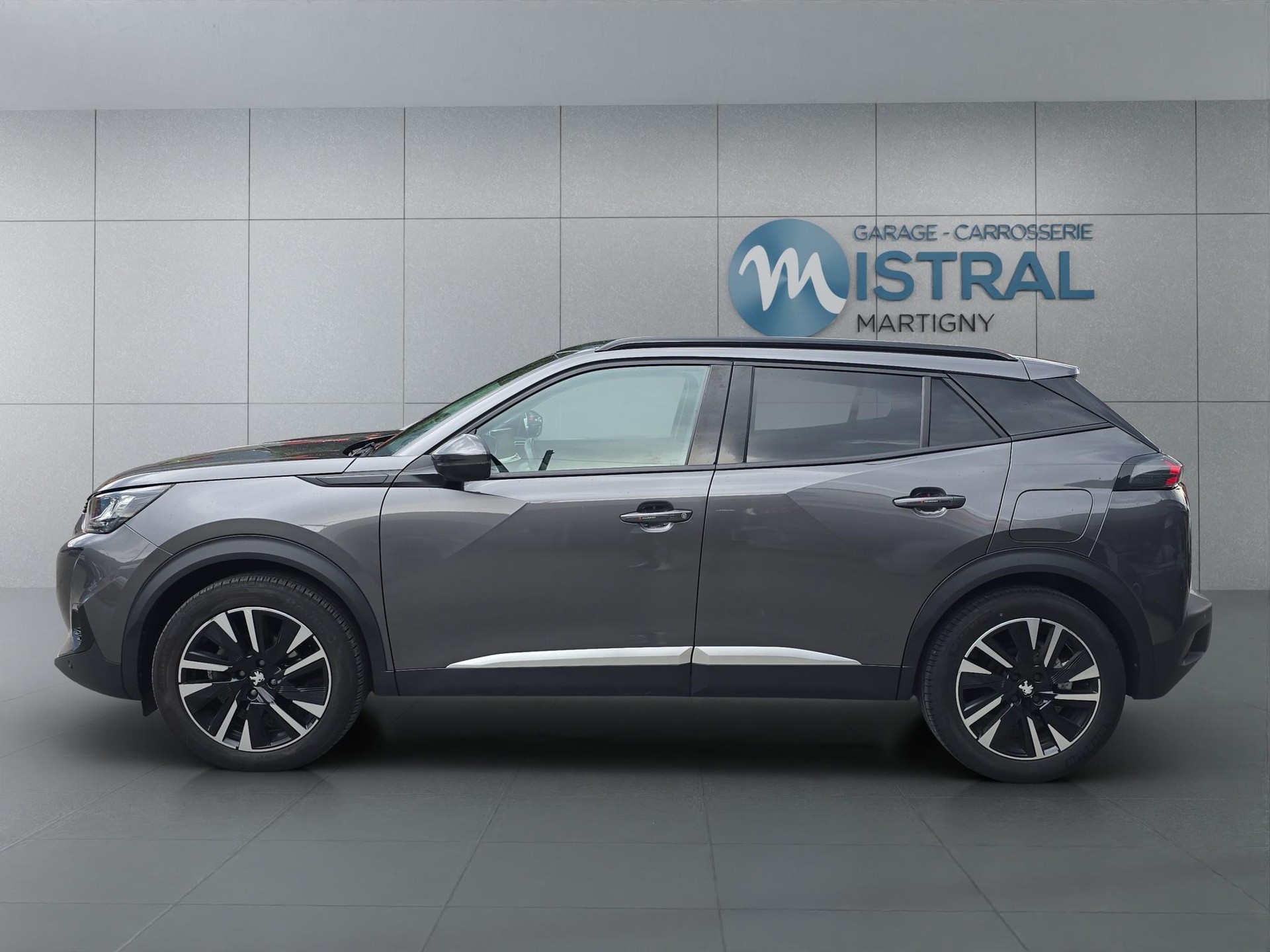 PEUGEOT 2008 1.2 Turbo 130 Allure-showroom-element-1