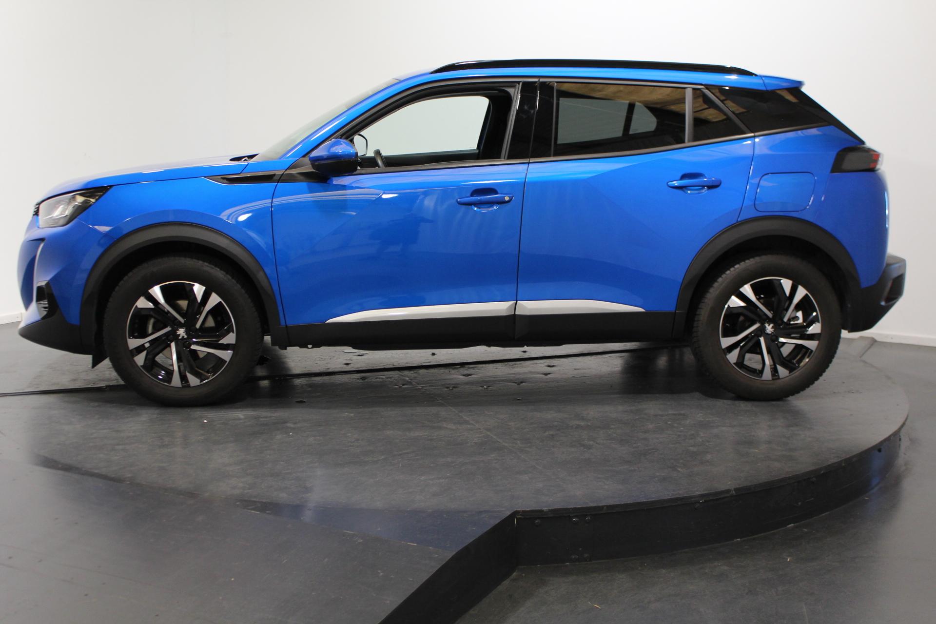 PEUGEOT 2008 1.2 PureTech 130 Allure Pack-showroom-element-2