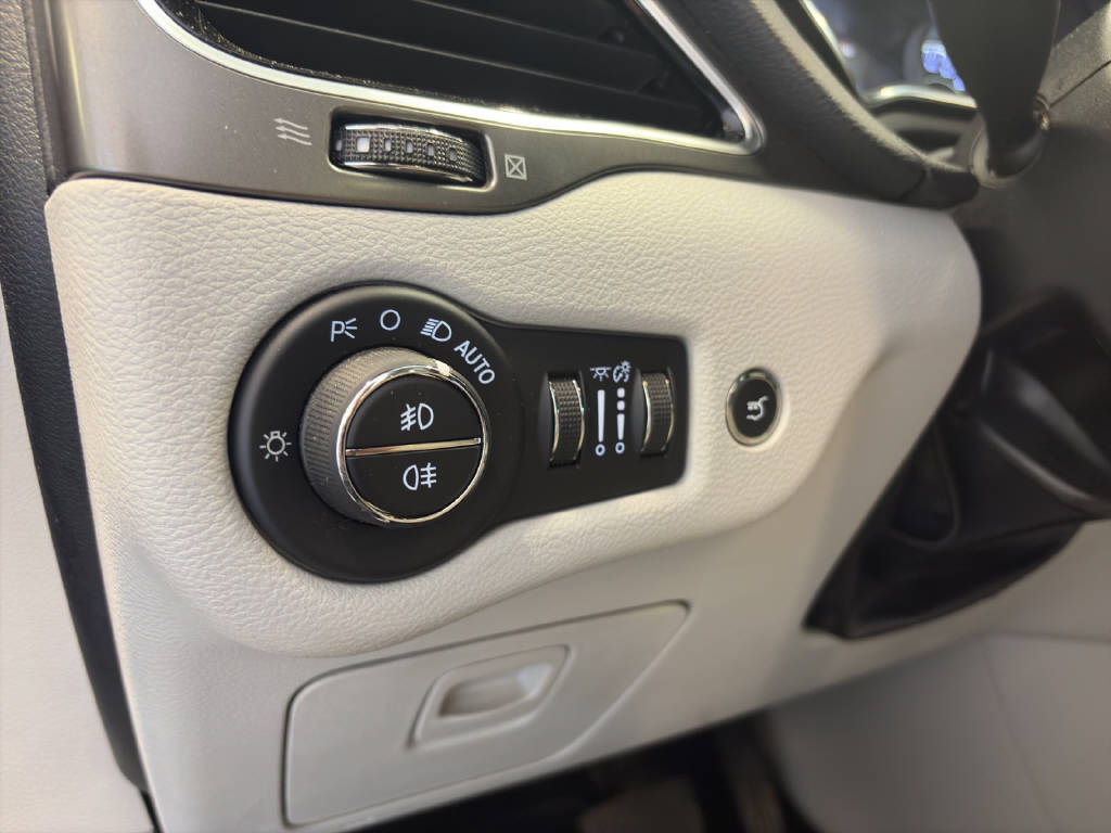 JEEP Cherokee 2.2 D 195 Limited AWD-image-9