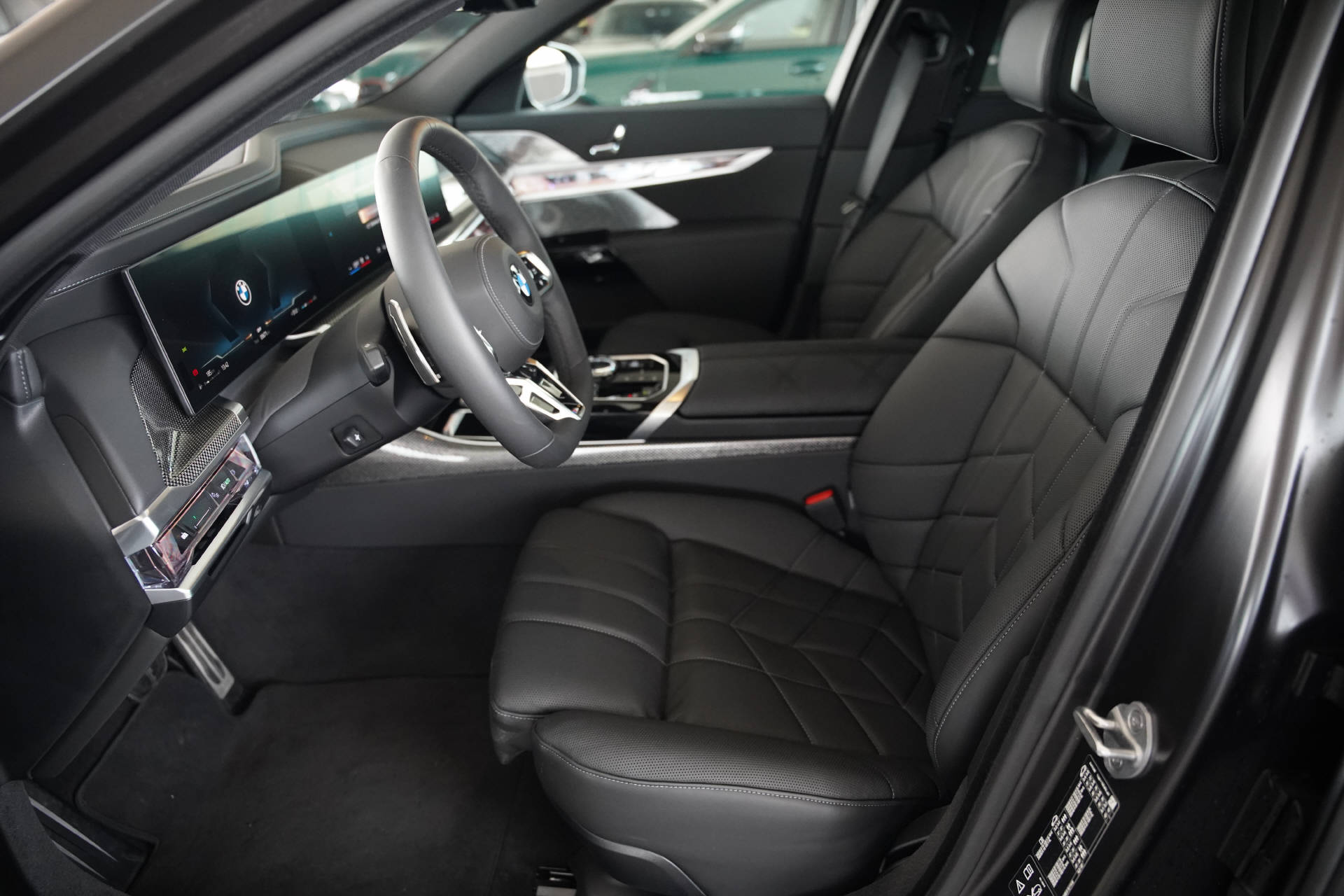 BMW 740d xDrive 48V M Sport Pro Steptronic-image-7