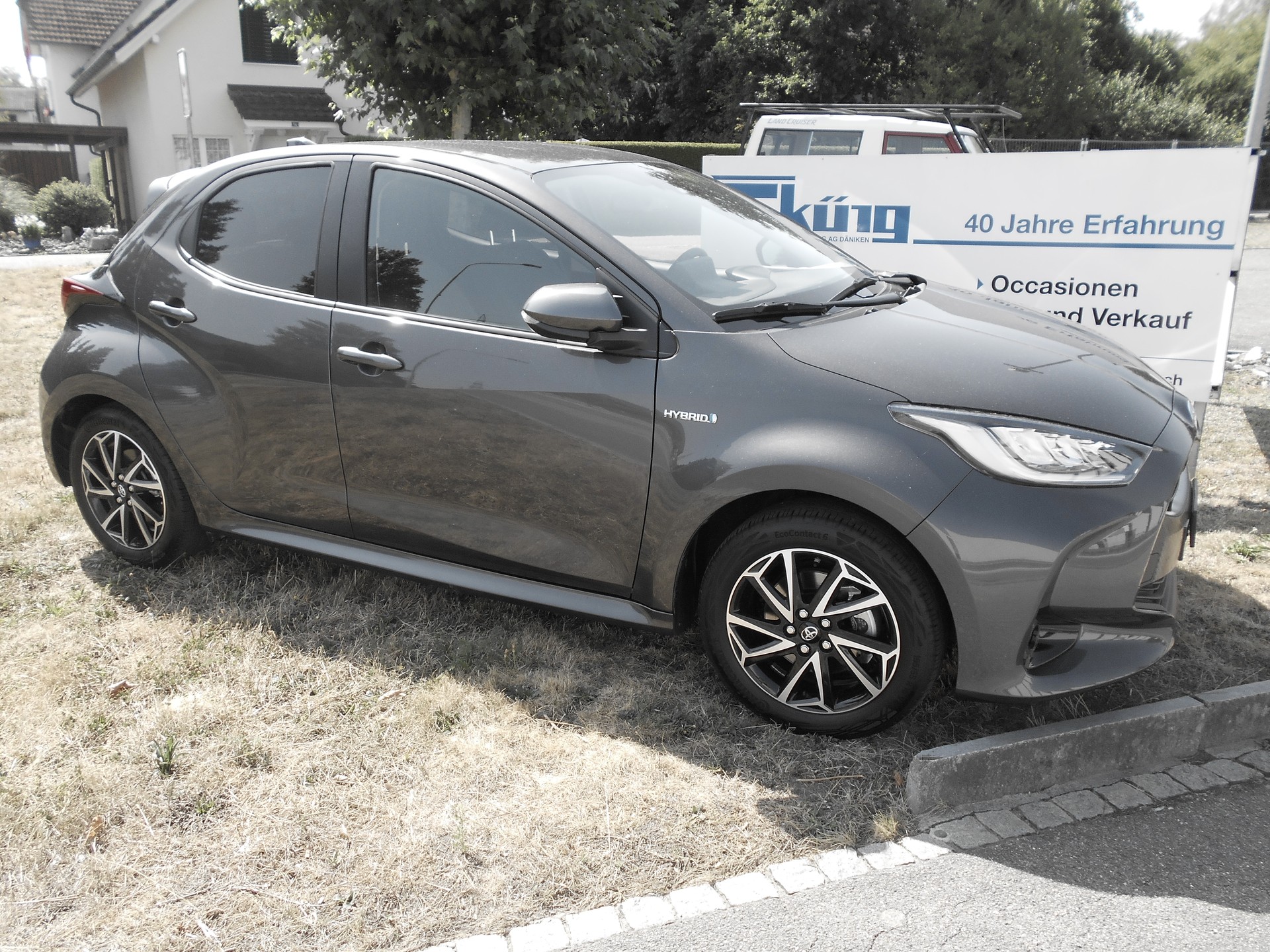 TOYOTA YARIS 1,5 VVT-i HSD Trend*ALUWINTERRAD