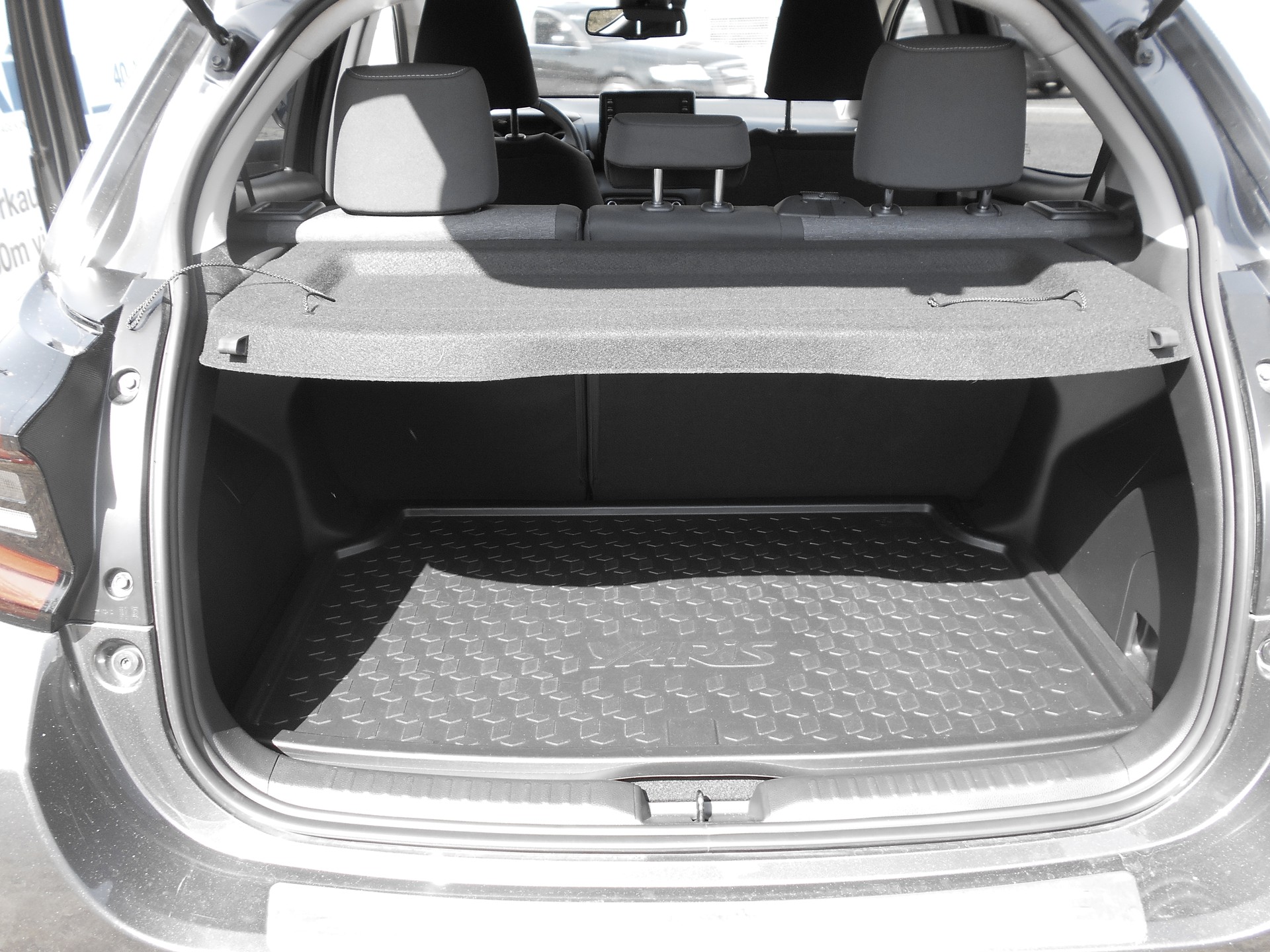 TOYOTA YARIS 1,5 VVT-i HSD Trend*ALUWINTERRAD-image-7
