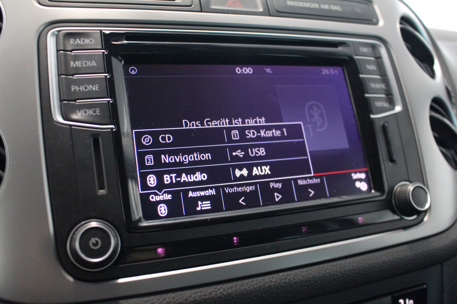 VW Tiguan 2.0 TDI BMT Start-image-16