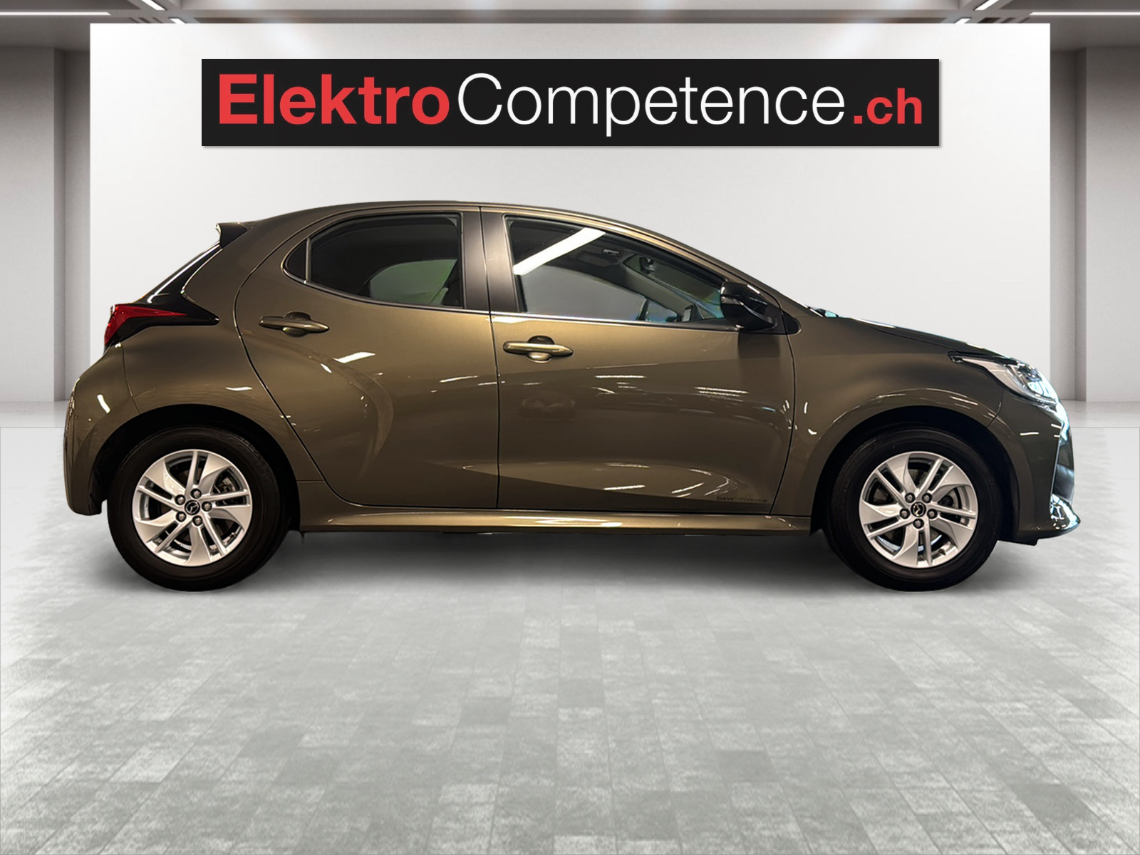 MAZDA 2 Hybrid Agile-image-13