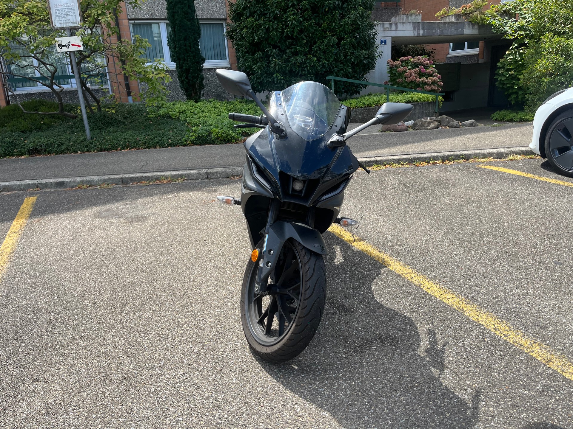 YAMAHA YZF-R 125 ABS-image-3