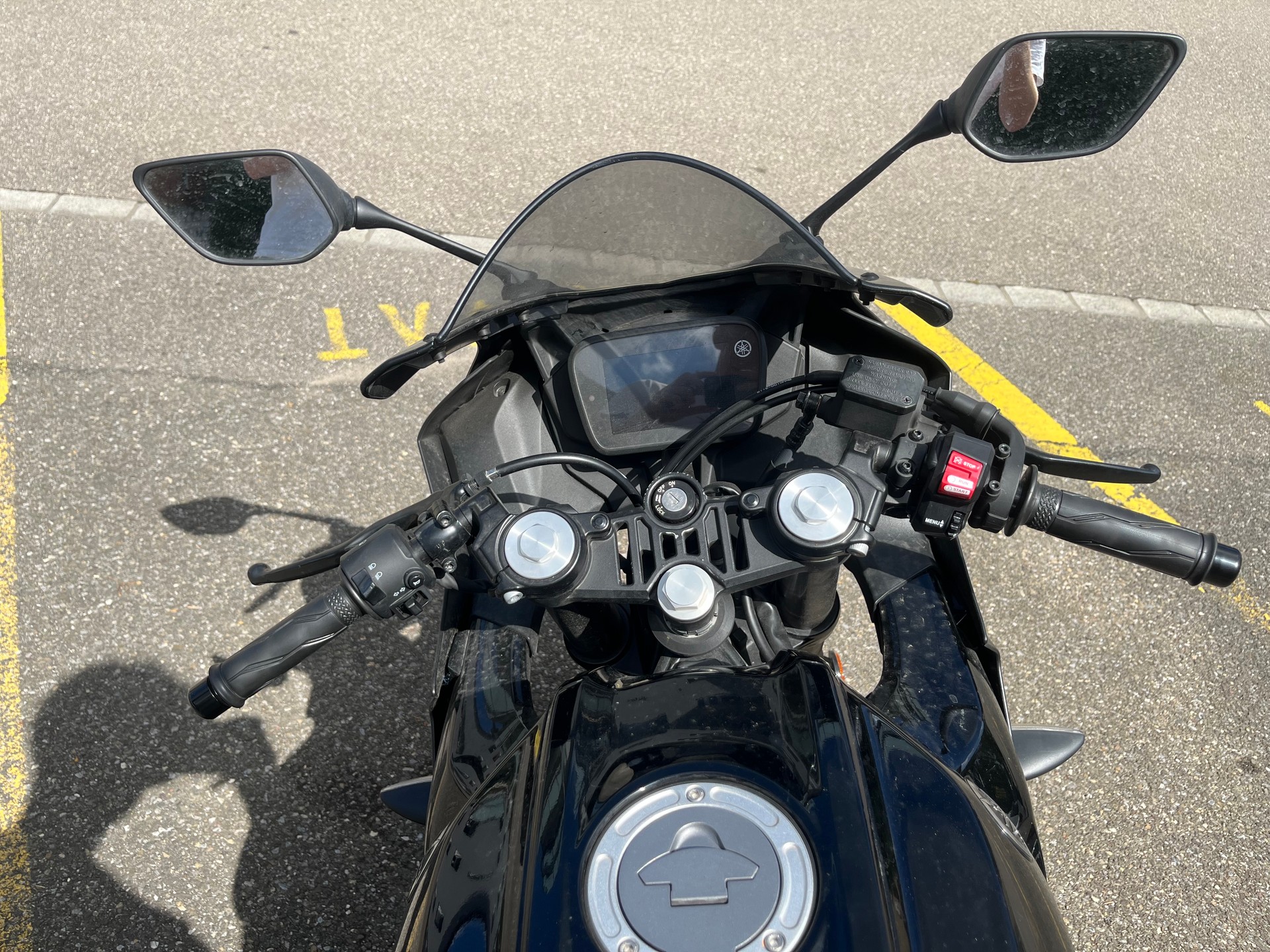YAMAHA YZF-R 125 ABS-image-6