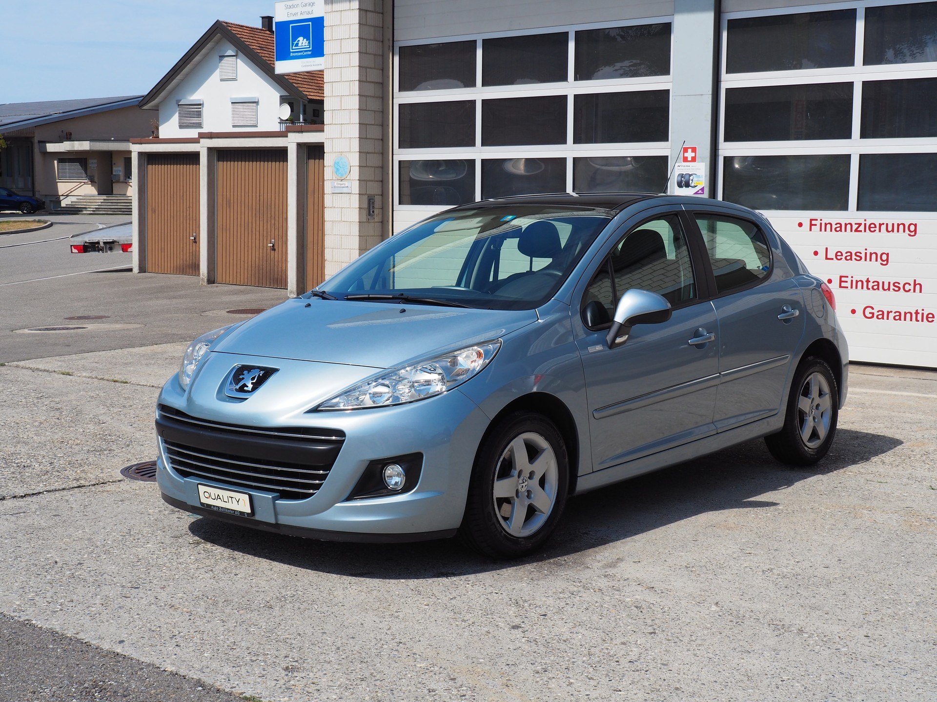 PEUGEOT 207 1.4 16V Millesim 200