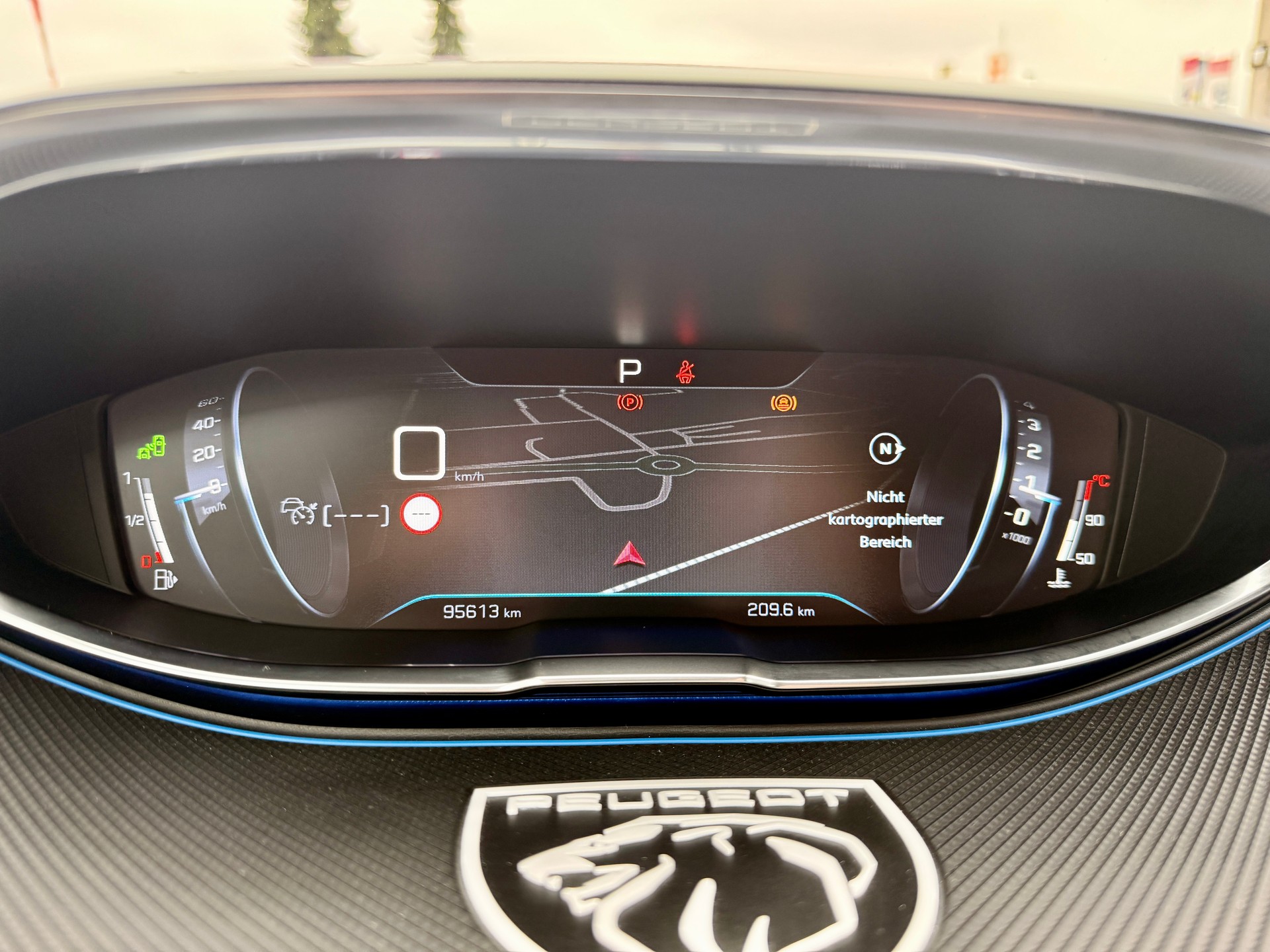 PEUGEOT 2.0 BlueHDi 180 GT-image-4