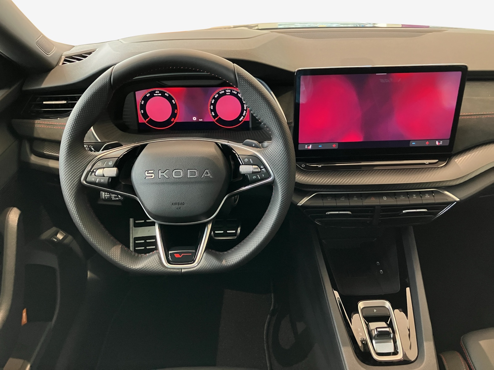 SKODA Octavia Combi 2.0 TSI DSG RS 30 Years Edition-image-9