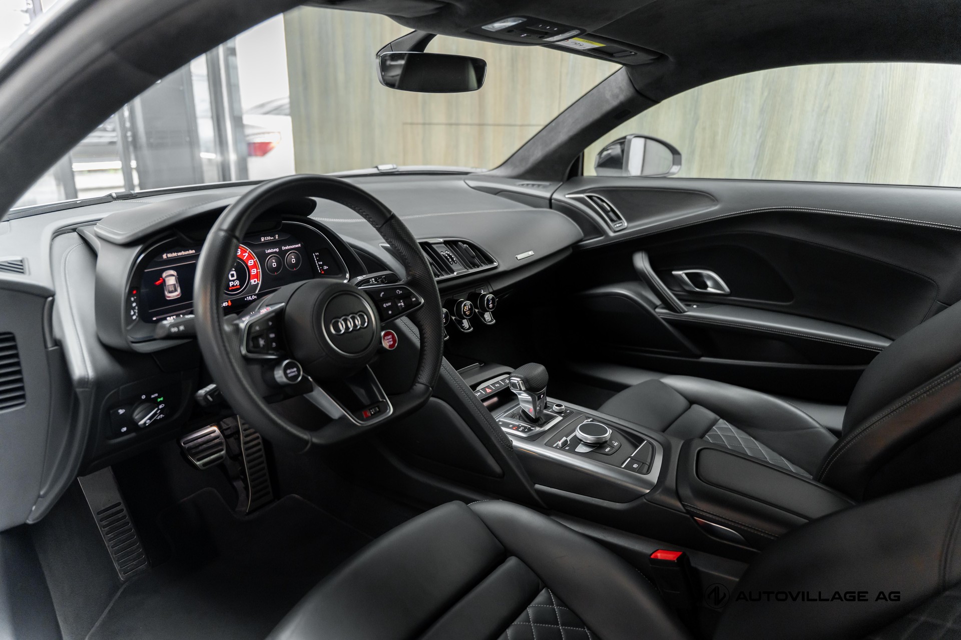AUDI R8 Coupé RWD S-Tronic-showroom-element-2