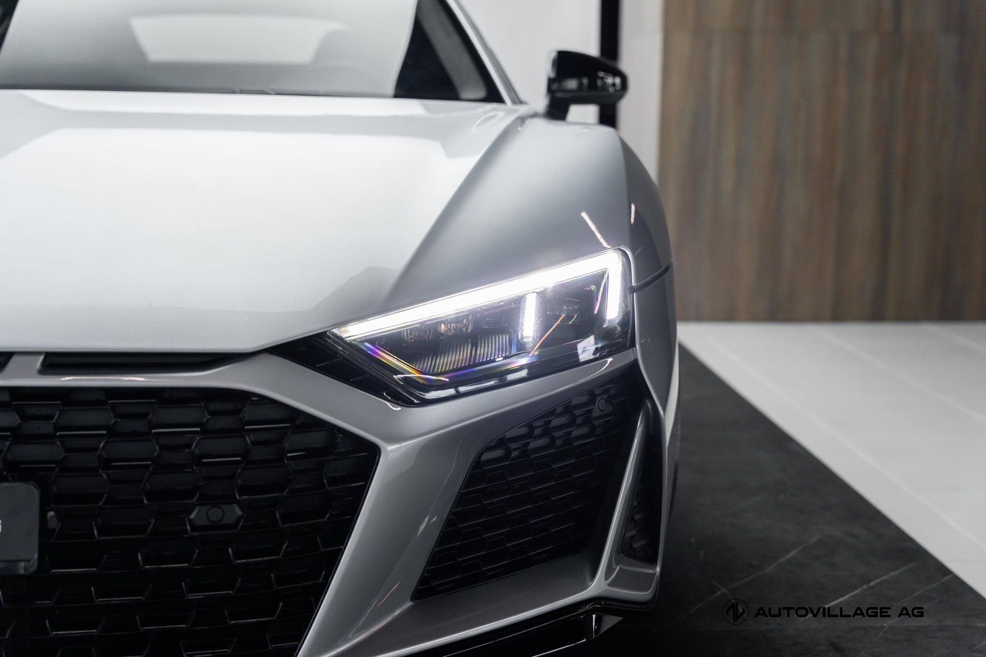 AUDI R8 Coupé RWD S-Tronic-image-25
