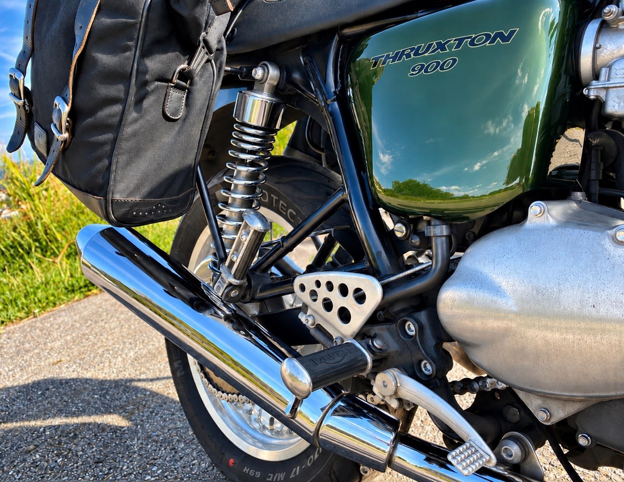 TRIUMPH Thruxton 900 i-image-6