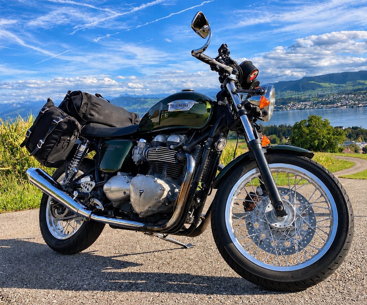 TRIUMPH Thruxton 900 i-image-0