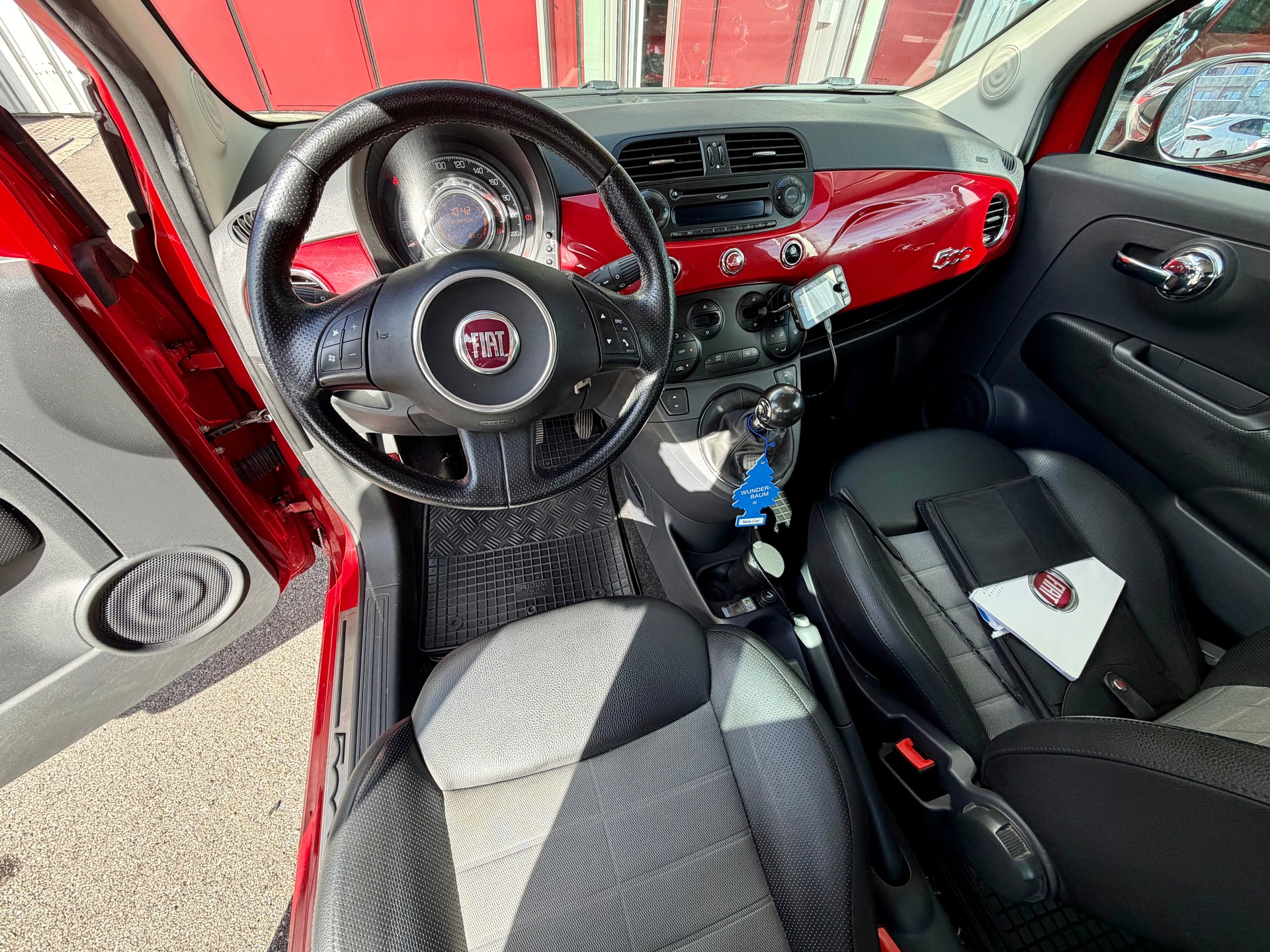 FIAT 500 1.4 16V Lounge-image-7