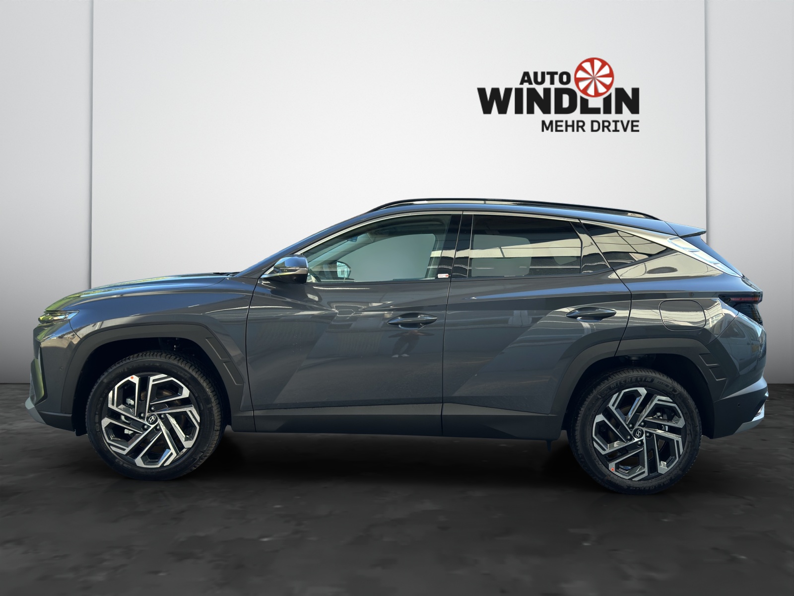 HYUNDAI Tucson 1.6 T-GDi HEV Vertex Sunroof Swiss Edition 4WD MY27-showroom-element-2