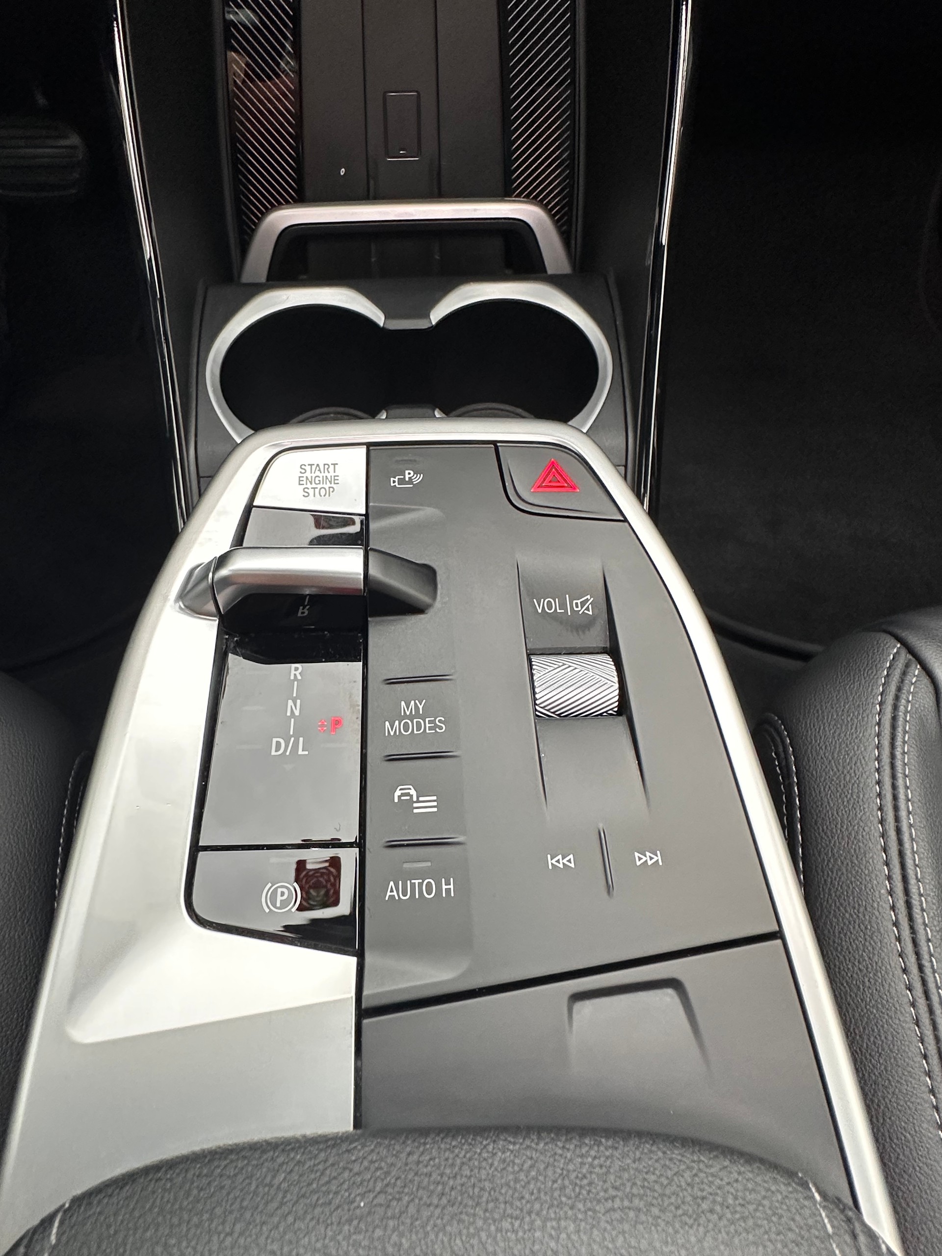 BMW X1 xDrive 30e xLine-image-11