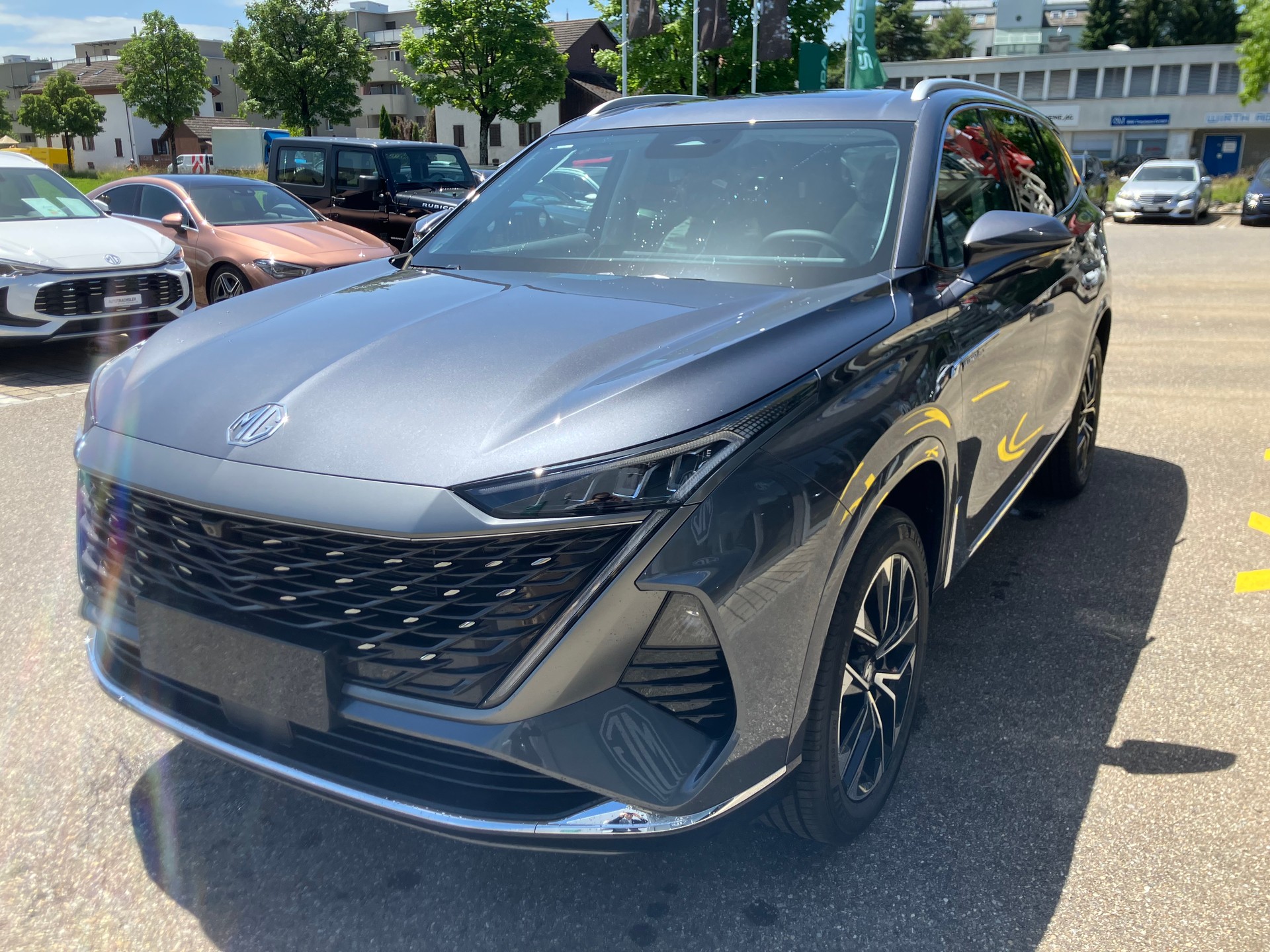 MG S9 1.5T PHEV Premium-image-2