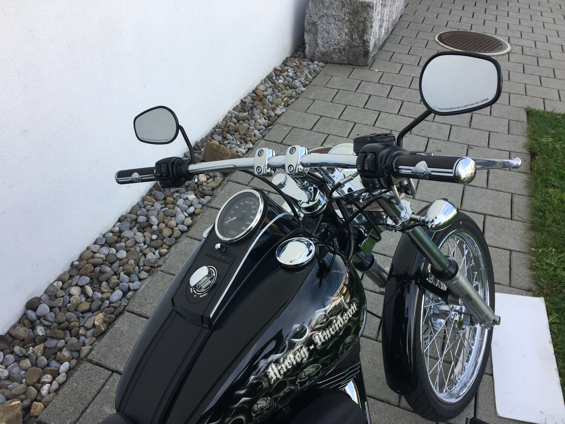 HARLEY-DAVIDSON FXSTB 1584 Softail Night Train-showroom-element-1