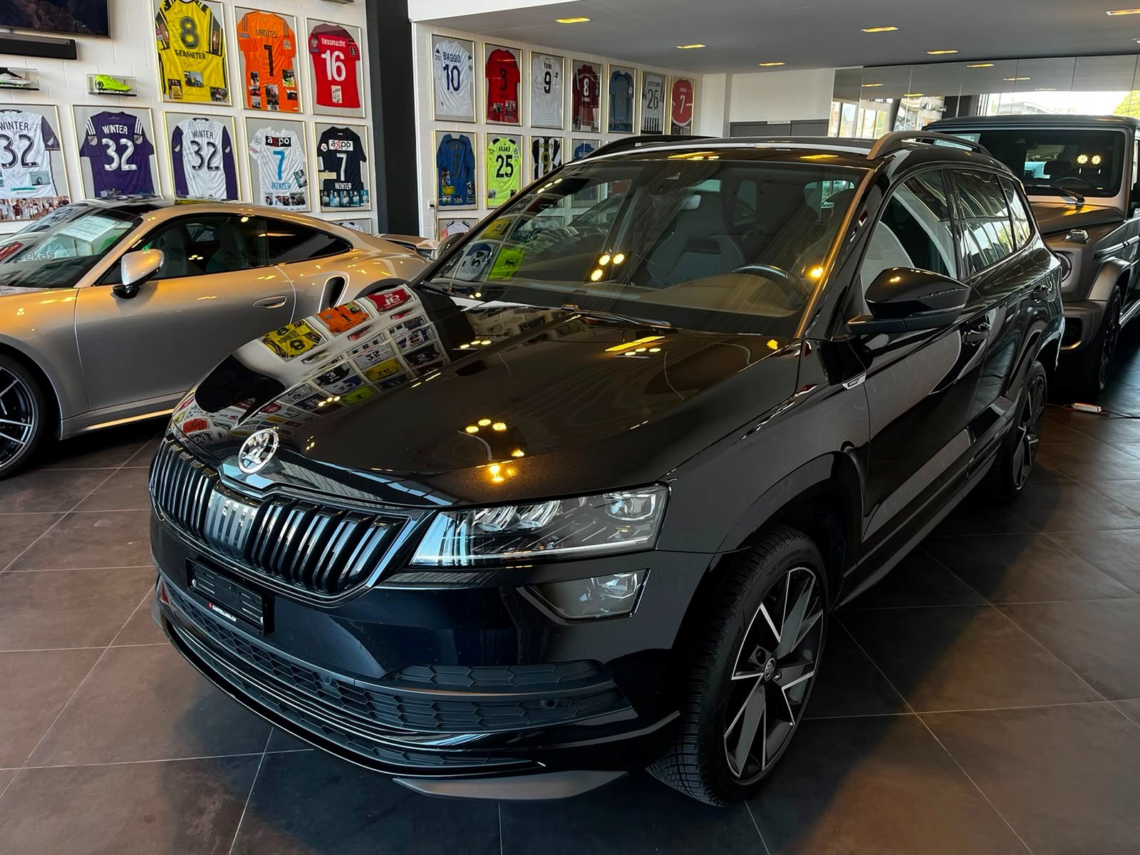 SKODA Karoq 2.0 TSI SportLine DSG 4x4-showroom-element-3