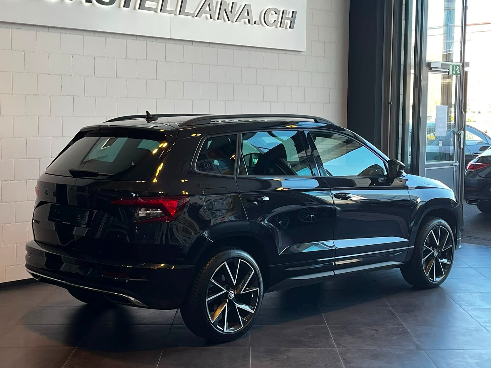 SKODA Karoq 2.0 TSI SportLine DSG 4x4-image-6