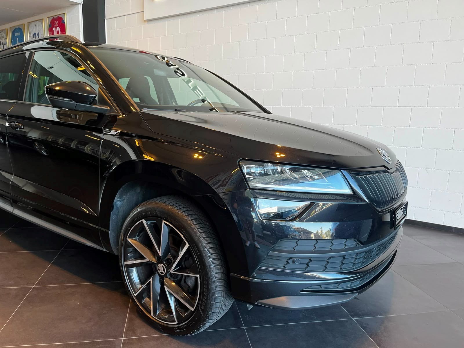 SKODA Karoq 2.0 TSI SportLine DSG 4x4-showroom-element-1